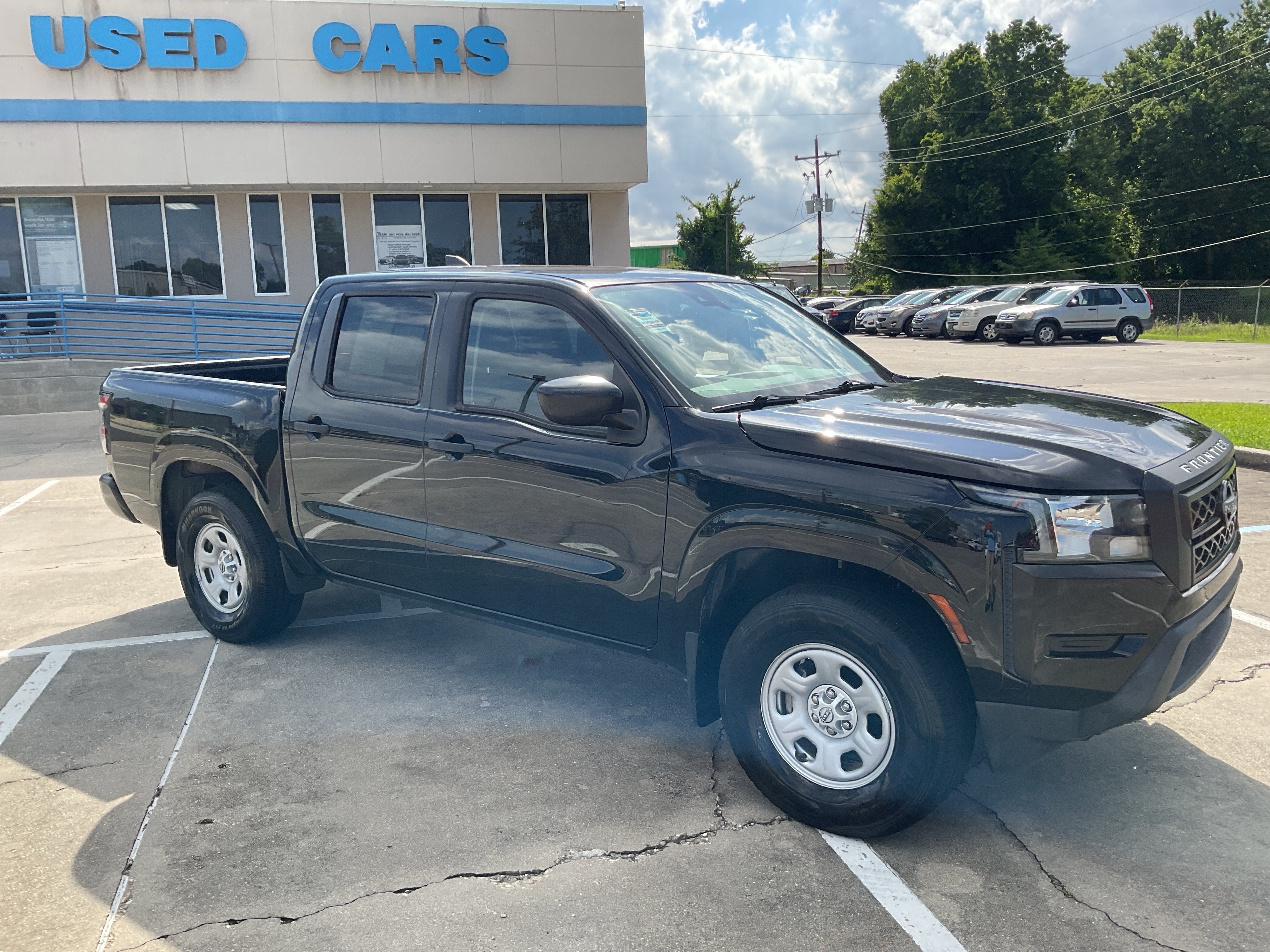2022 Nissan Frontier S