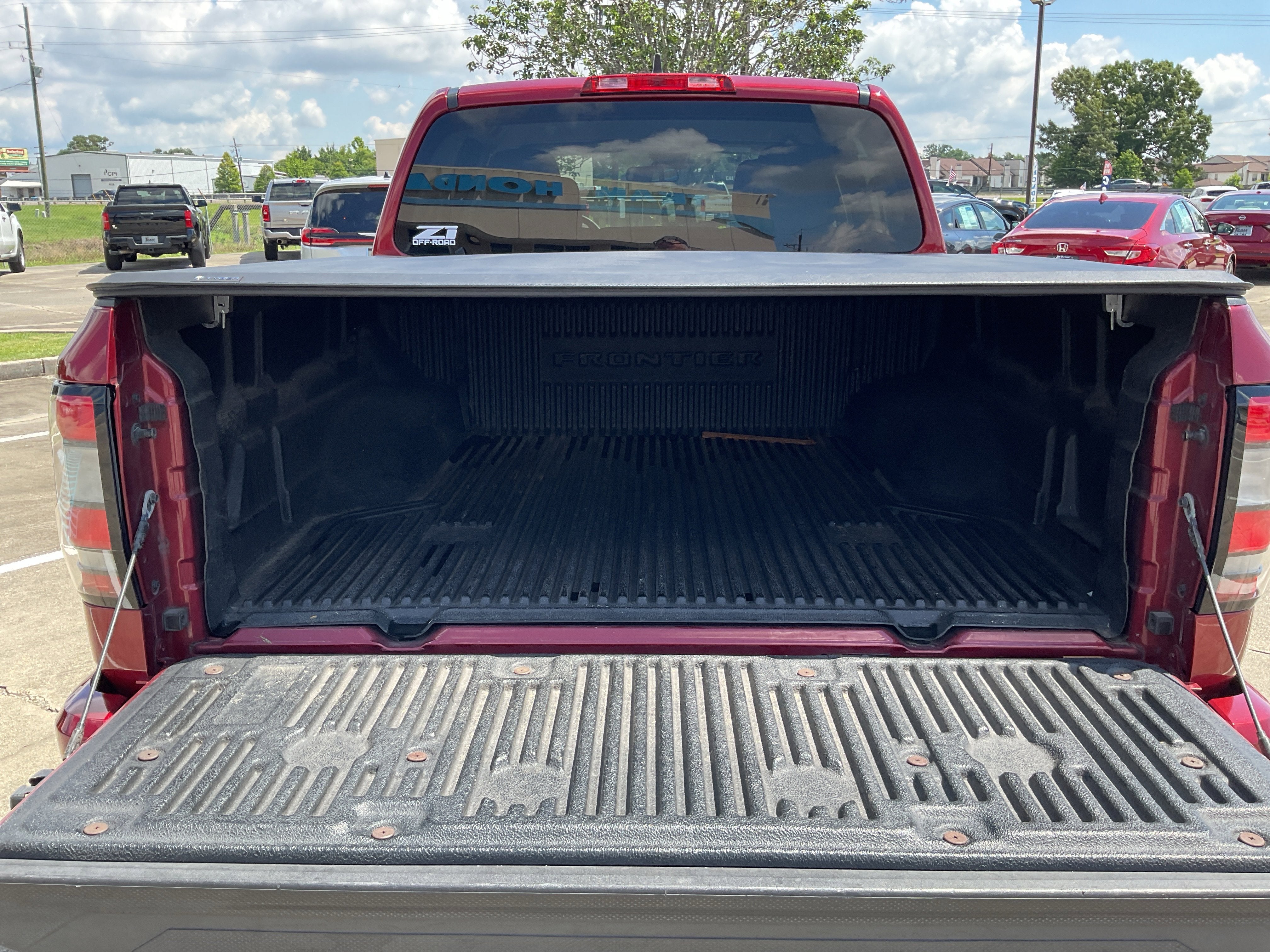 2022 Nissan Frontier SV