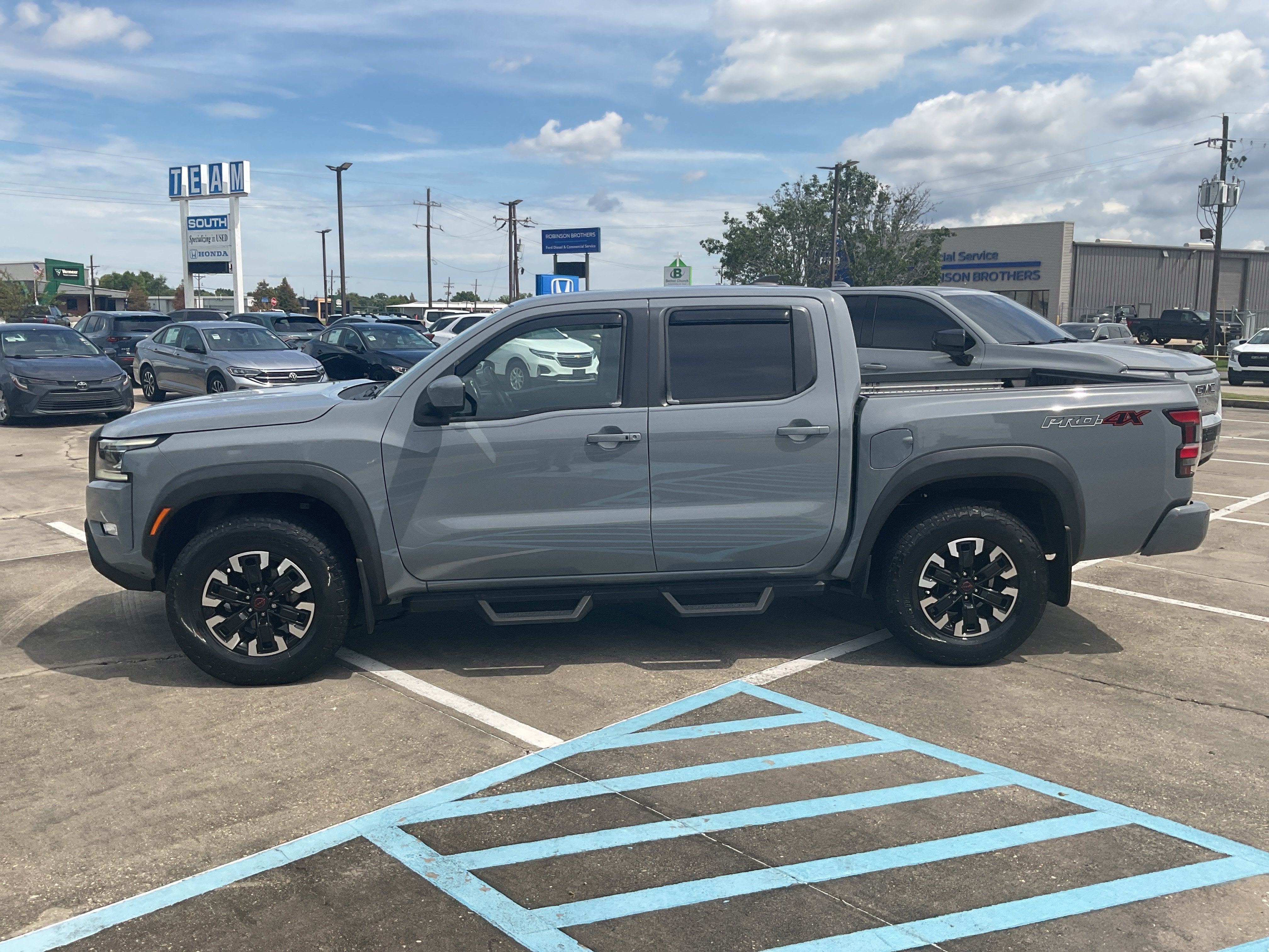 2023 Nissan Frontier PRO-4X