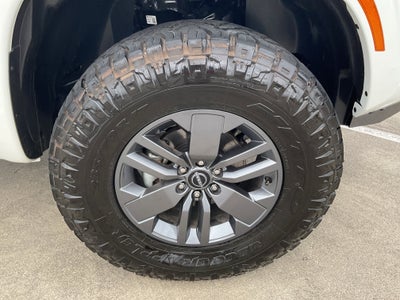 2025 Nissan Frontier SV