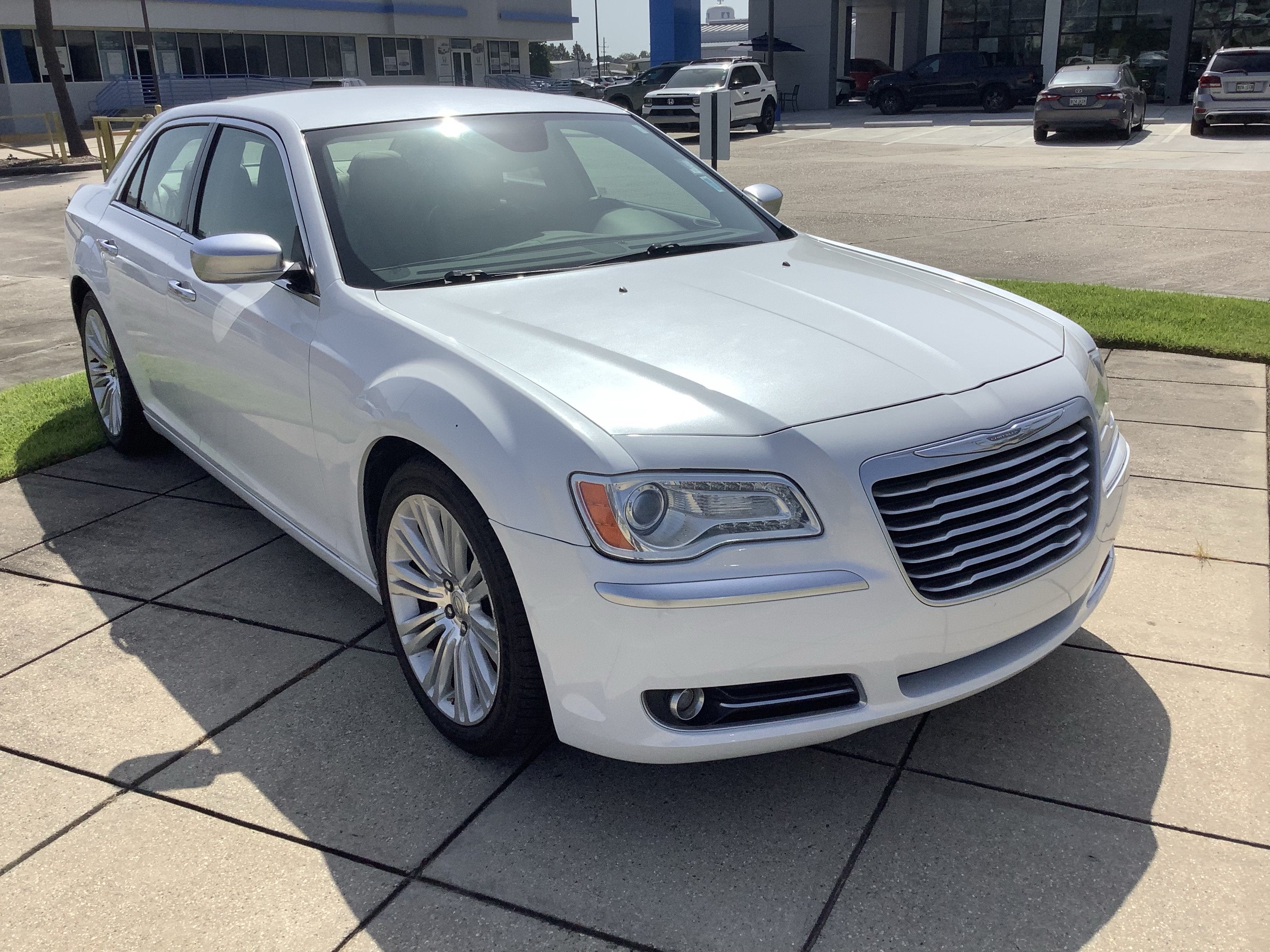2012 Chrysler 300 300C Luxury Series