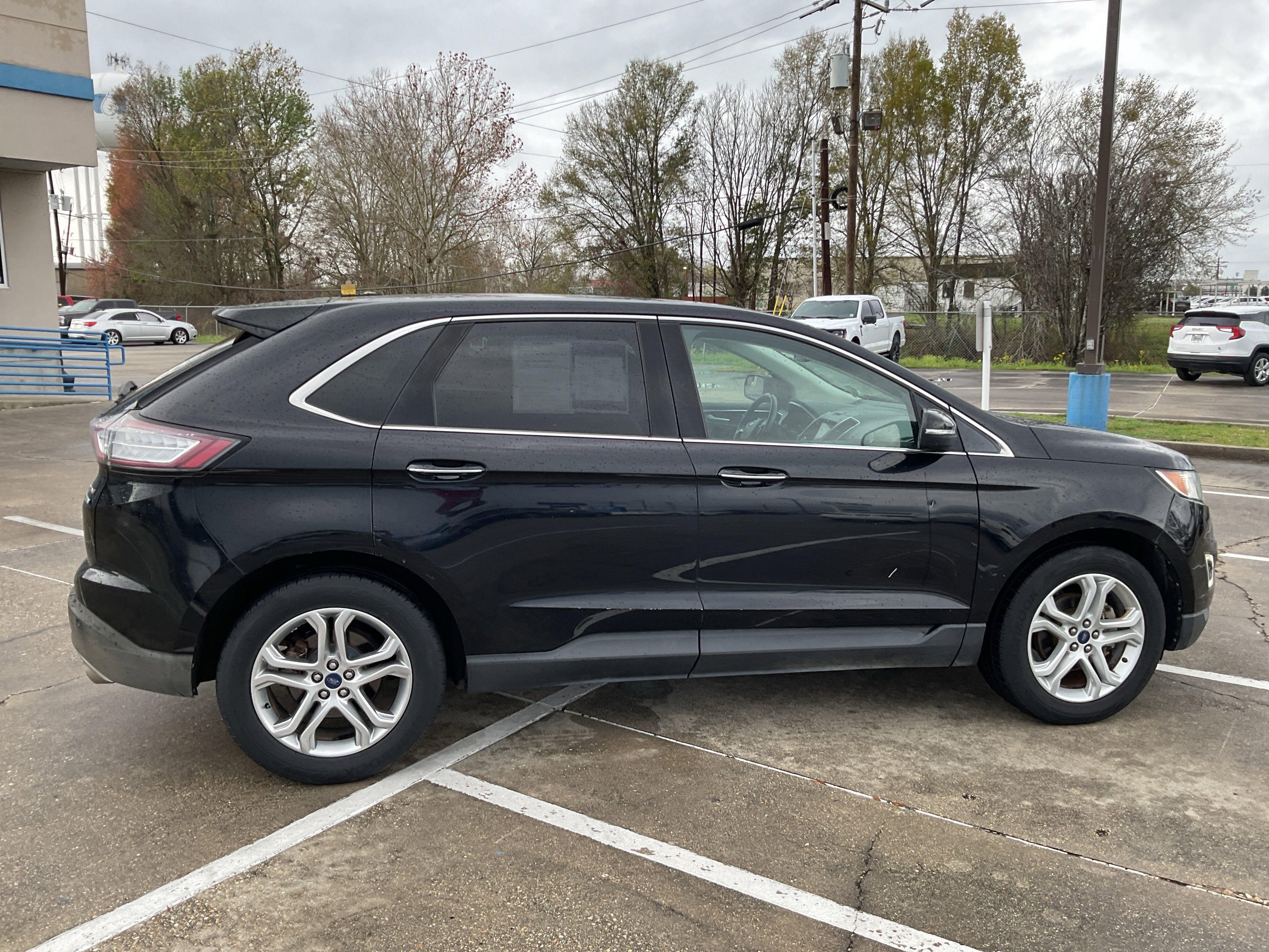 2017 Ford Edge Titanium