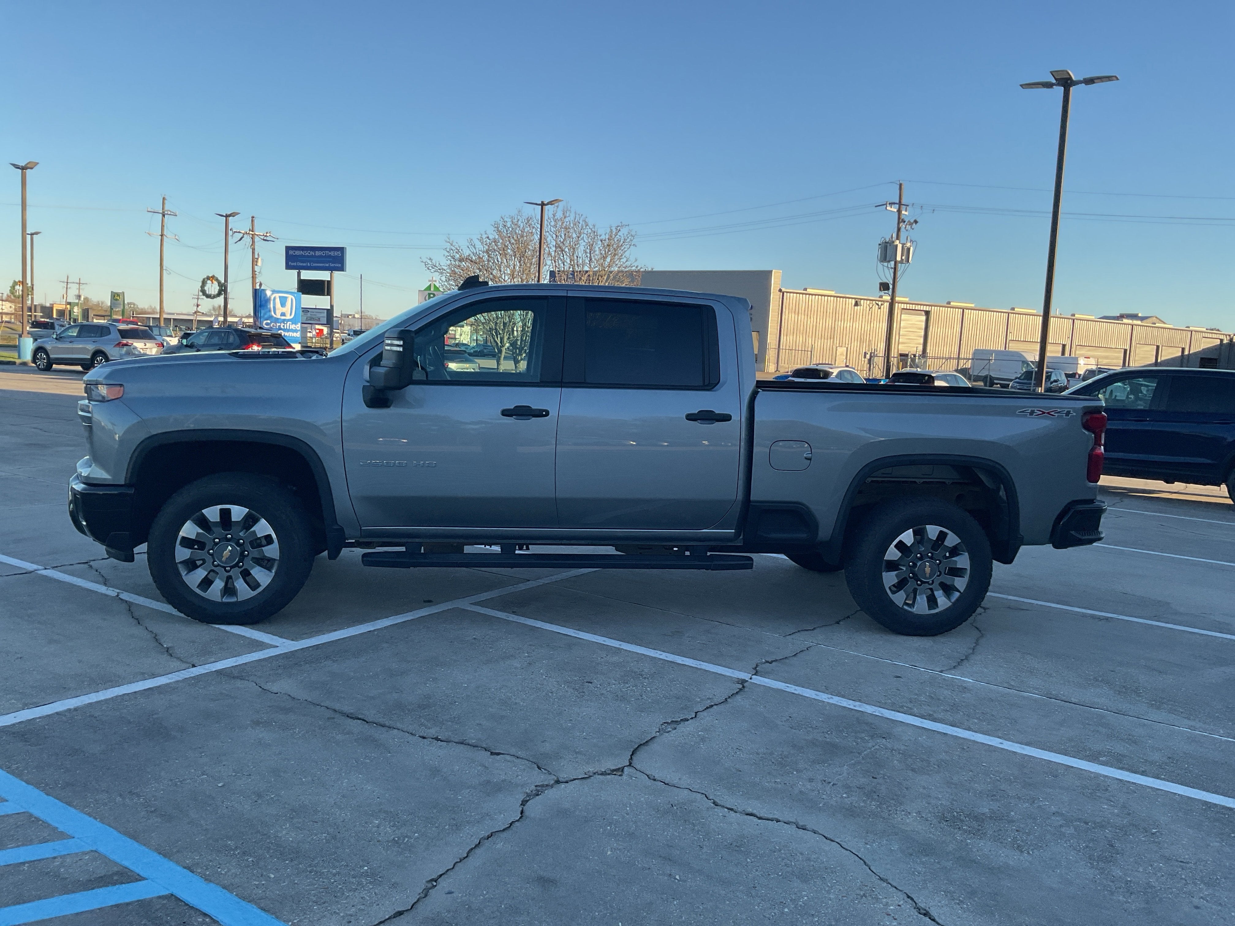 2024 Chevrolet Silverado 2500HD Custom