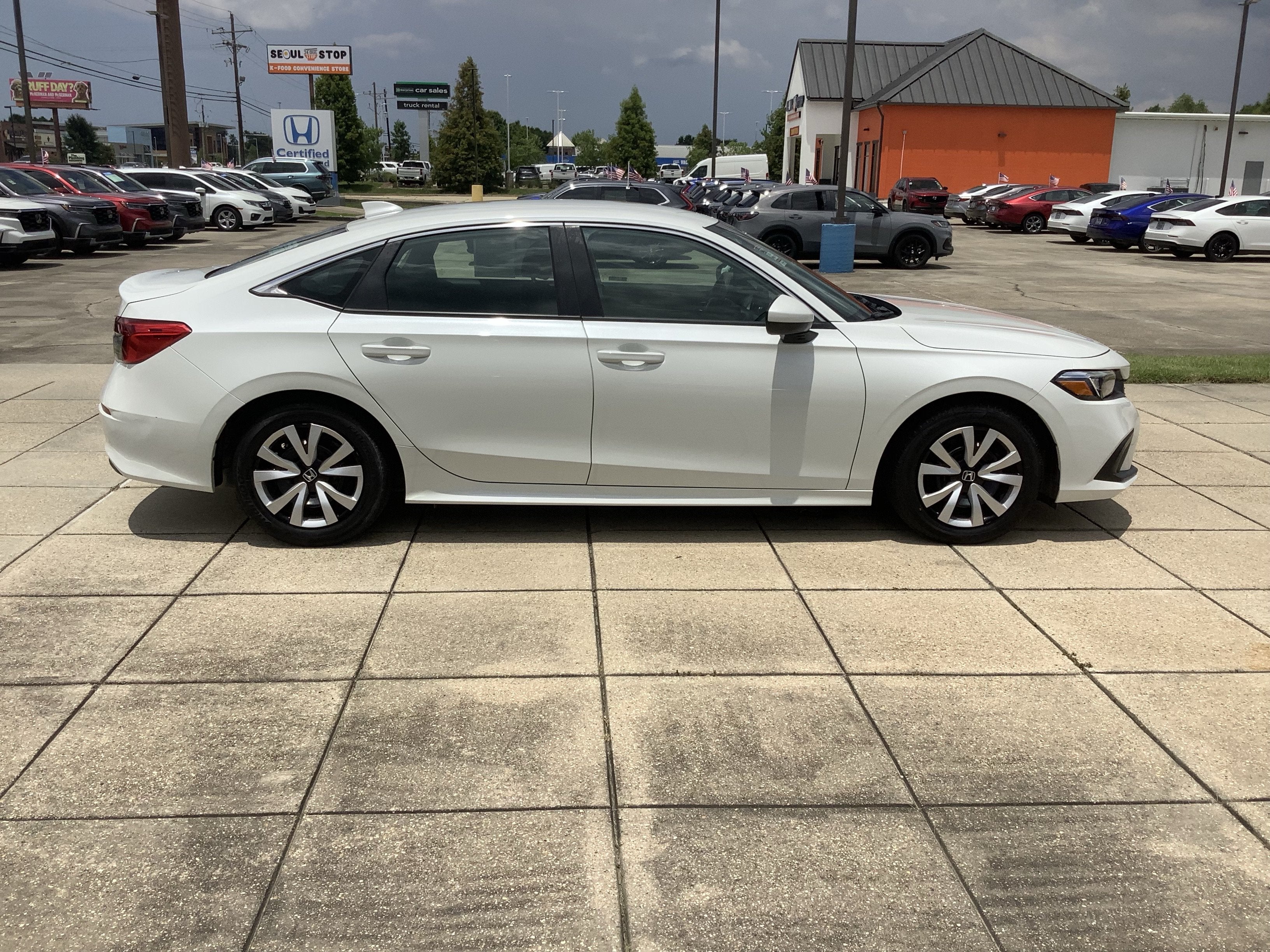 2023 Honda Civic Sedan LX