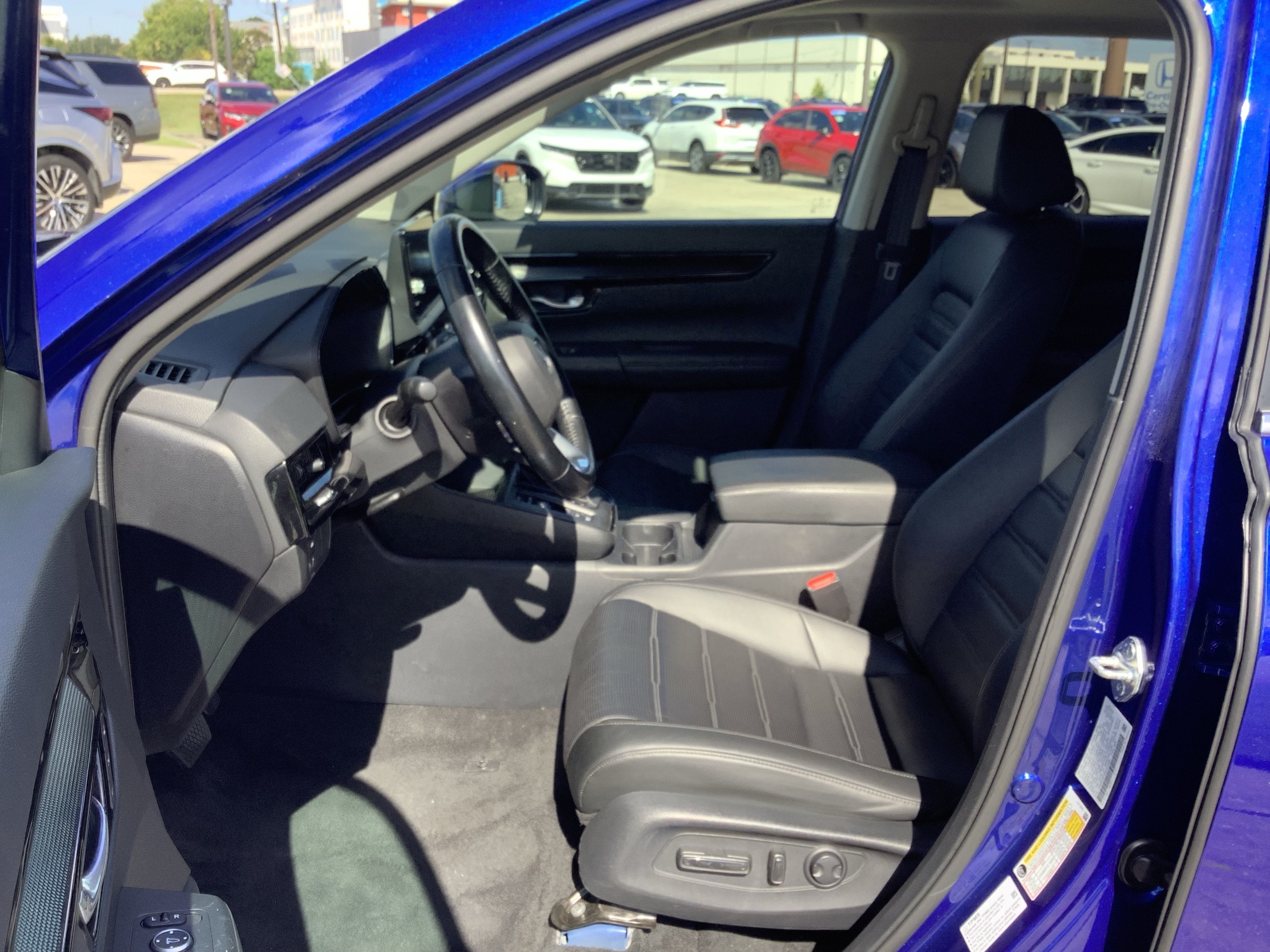2025 Honda CR-V EX-L - Photo 12