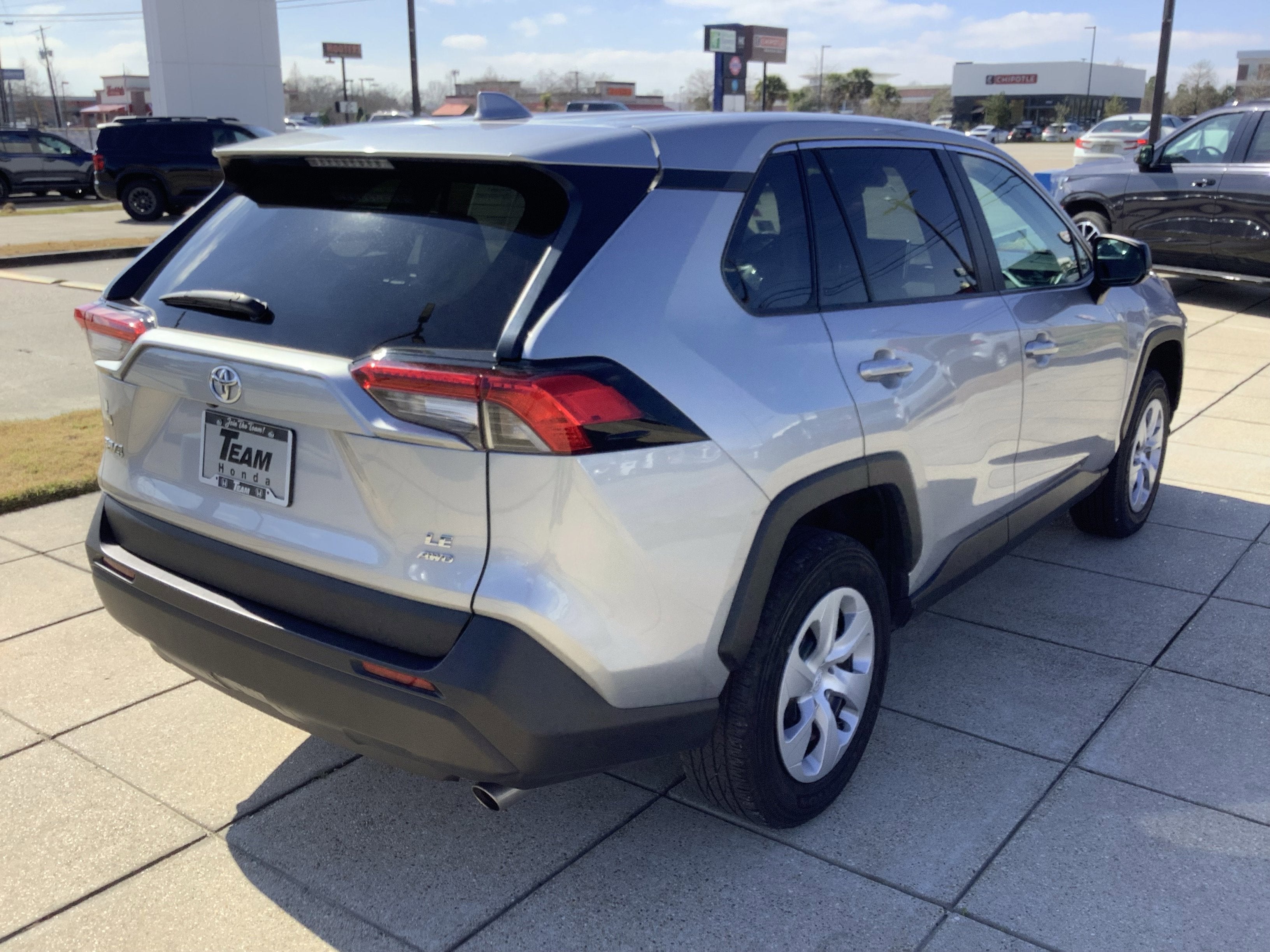 2024 Toyota RAV4 LE