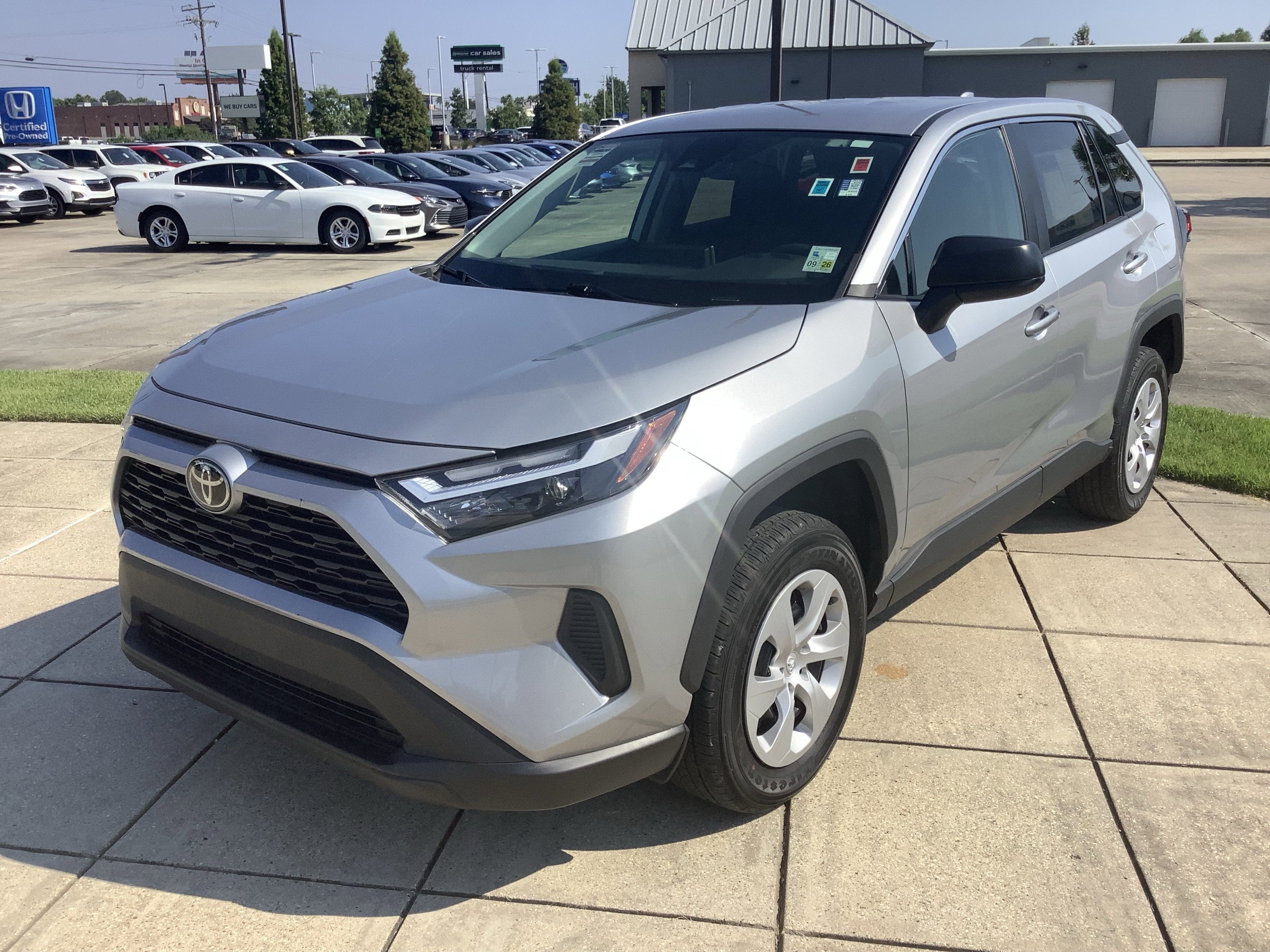 2024 Toyota RAV4 LE