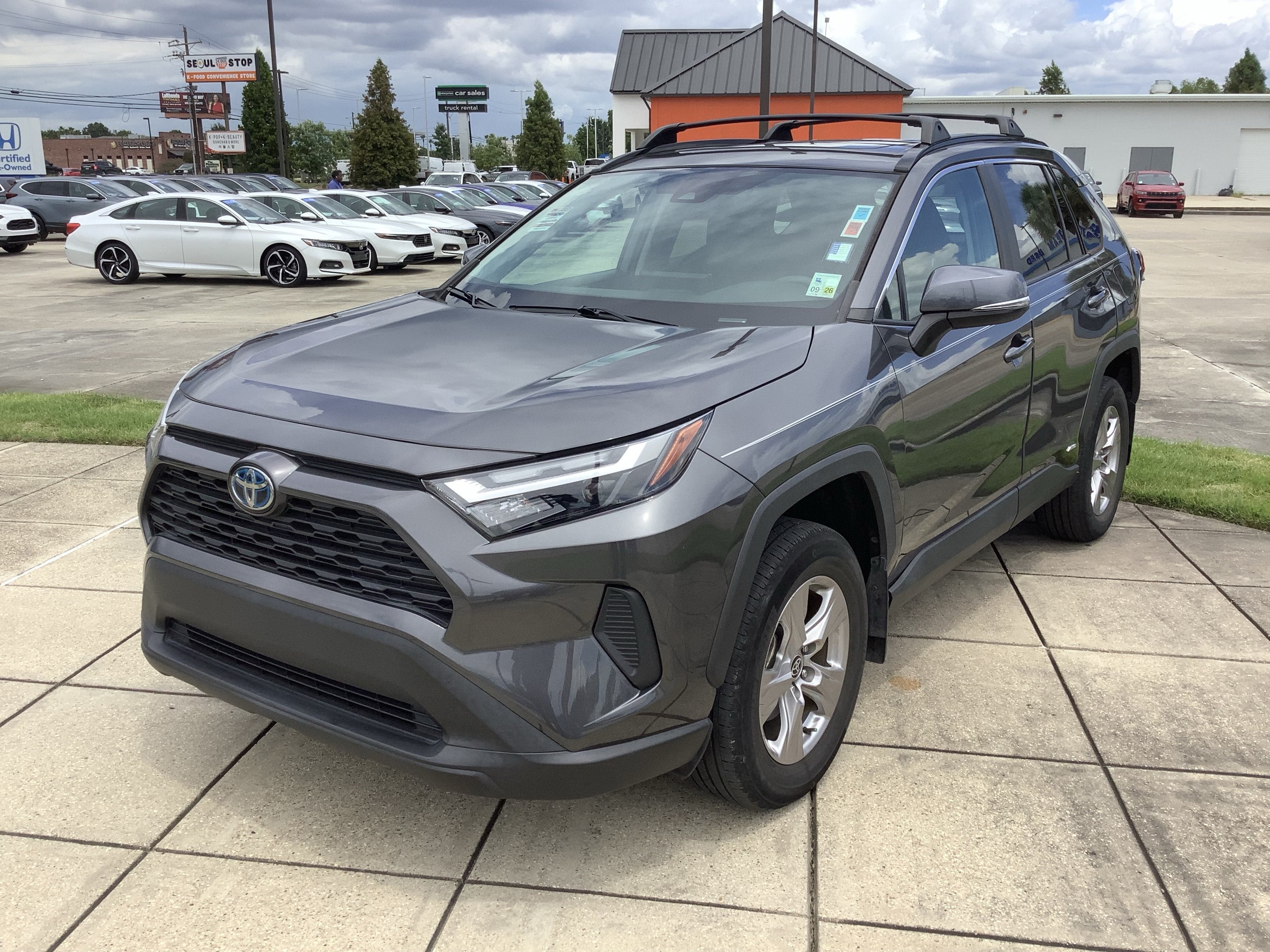 2023 Toyota RAV4 Hybrid XLE