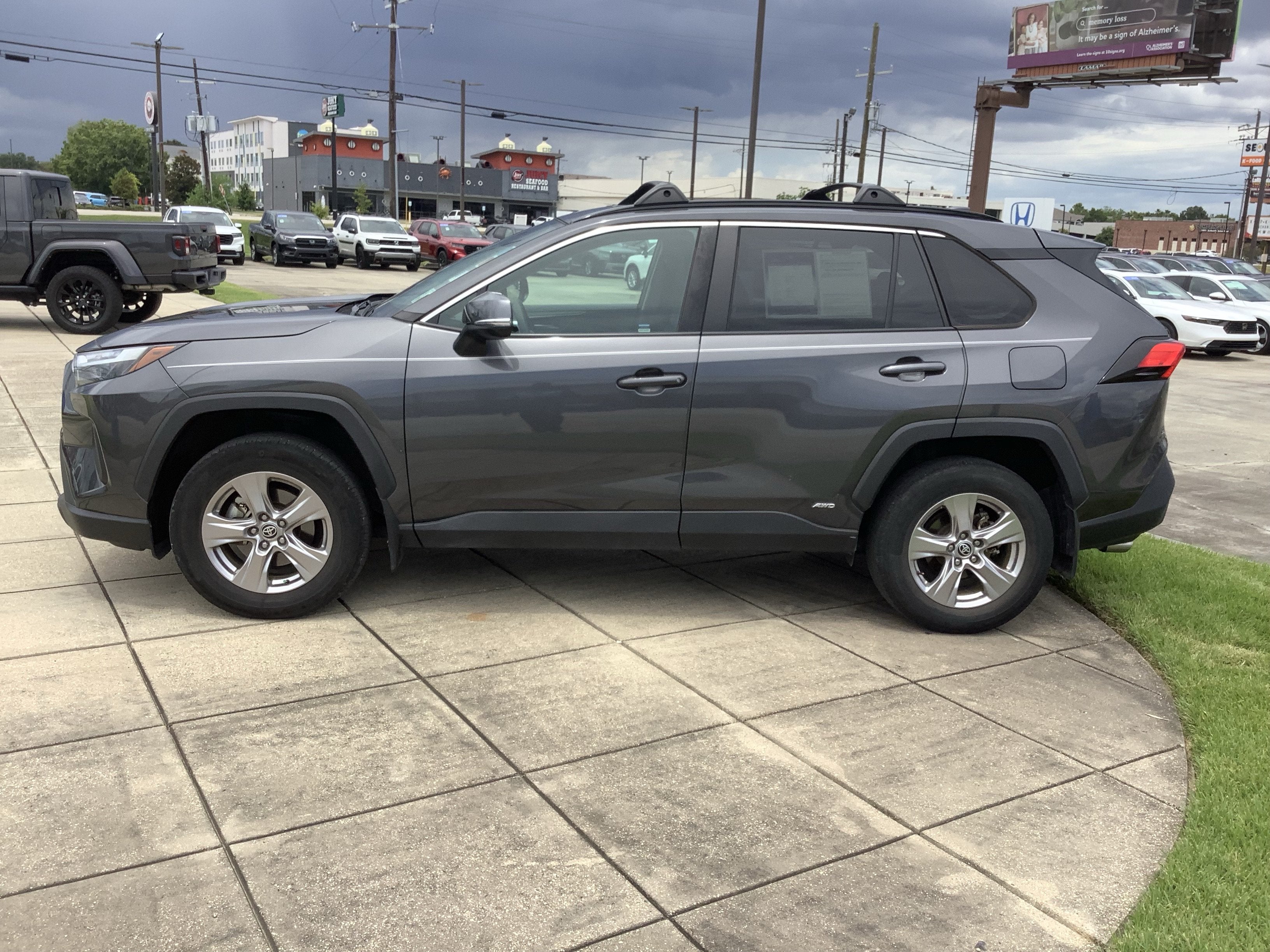 2023 Toyota RAV4 Hybrid XLE