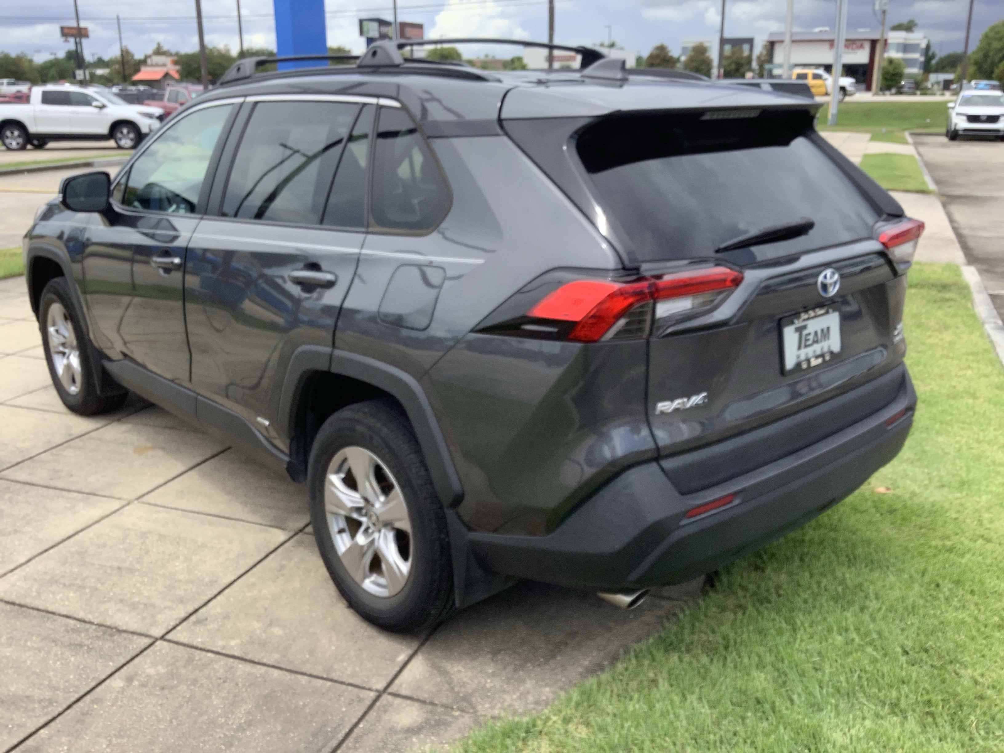 2023 Toyota RAV4 Hybrid XLE