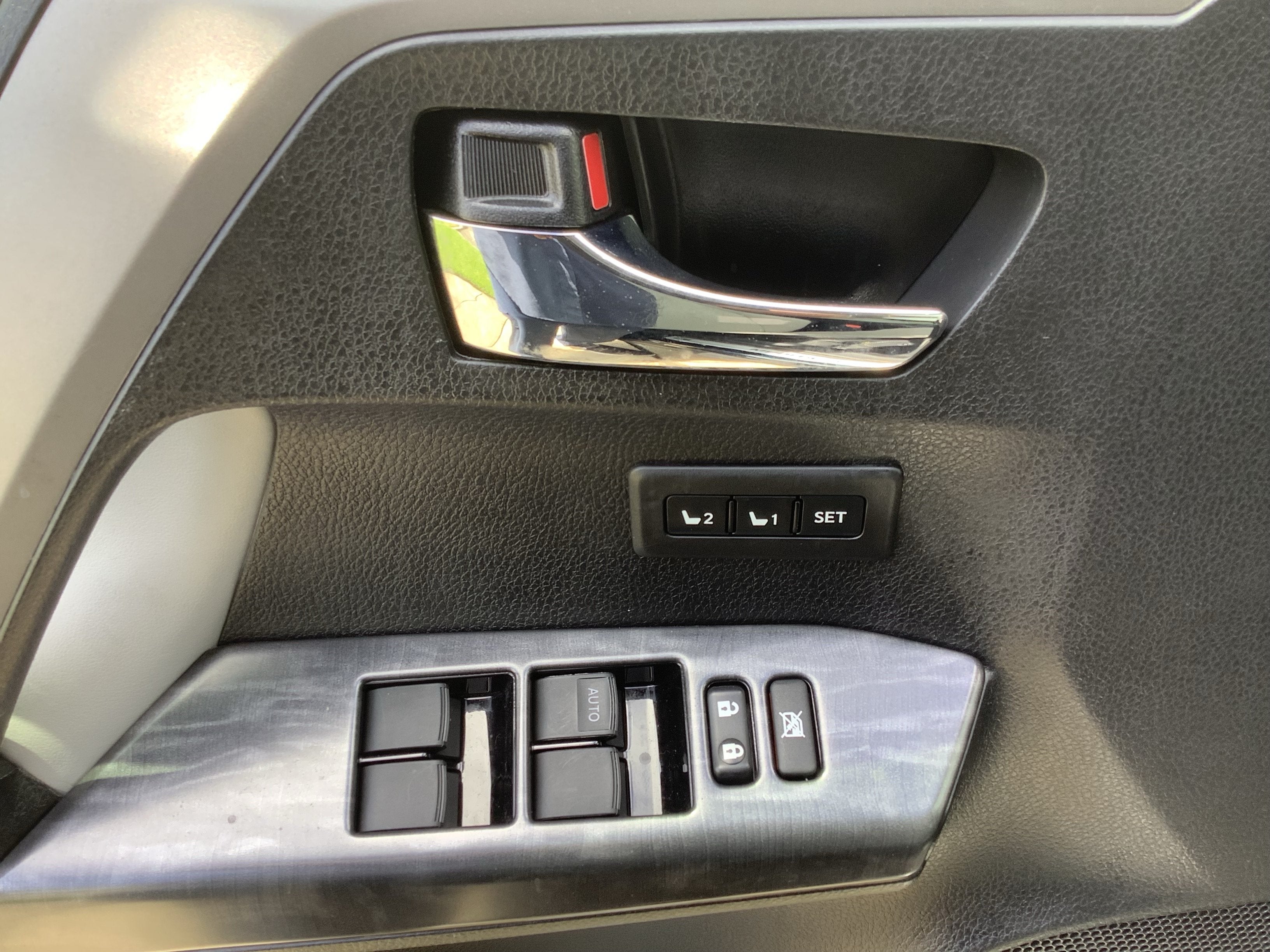 2017 Toyota RAV4 Platinum