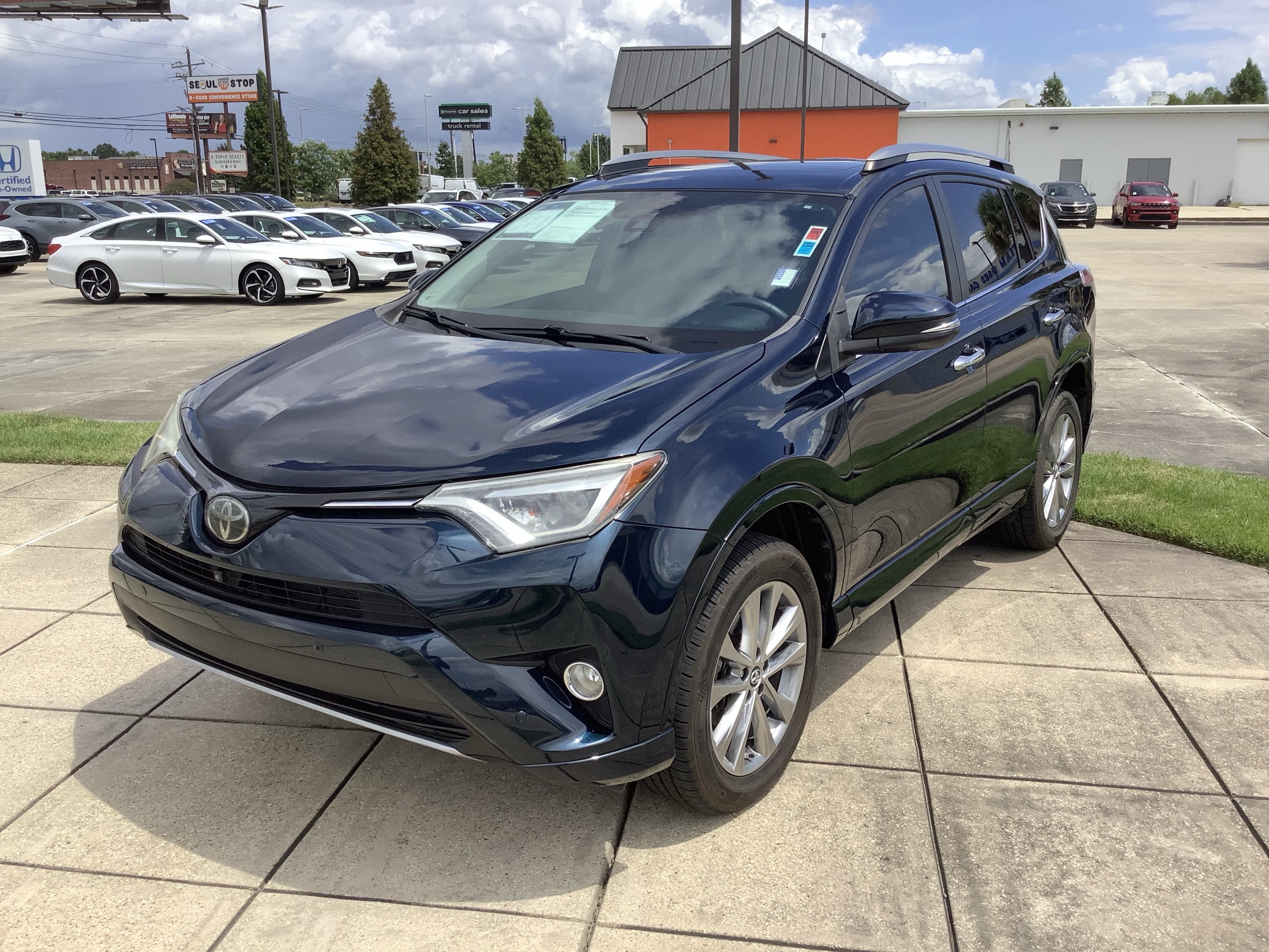 2017 Toyota RAV4 Platinum