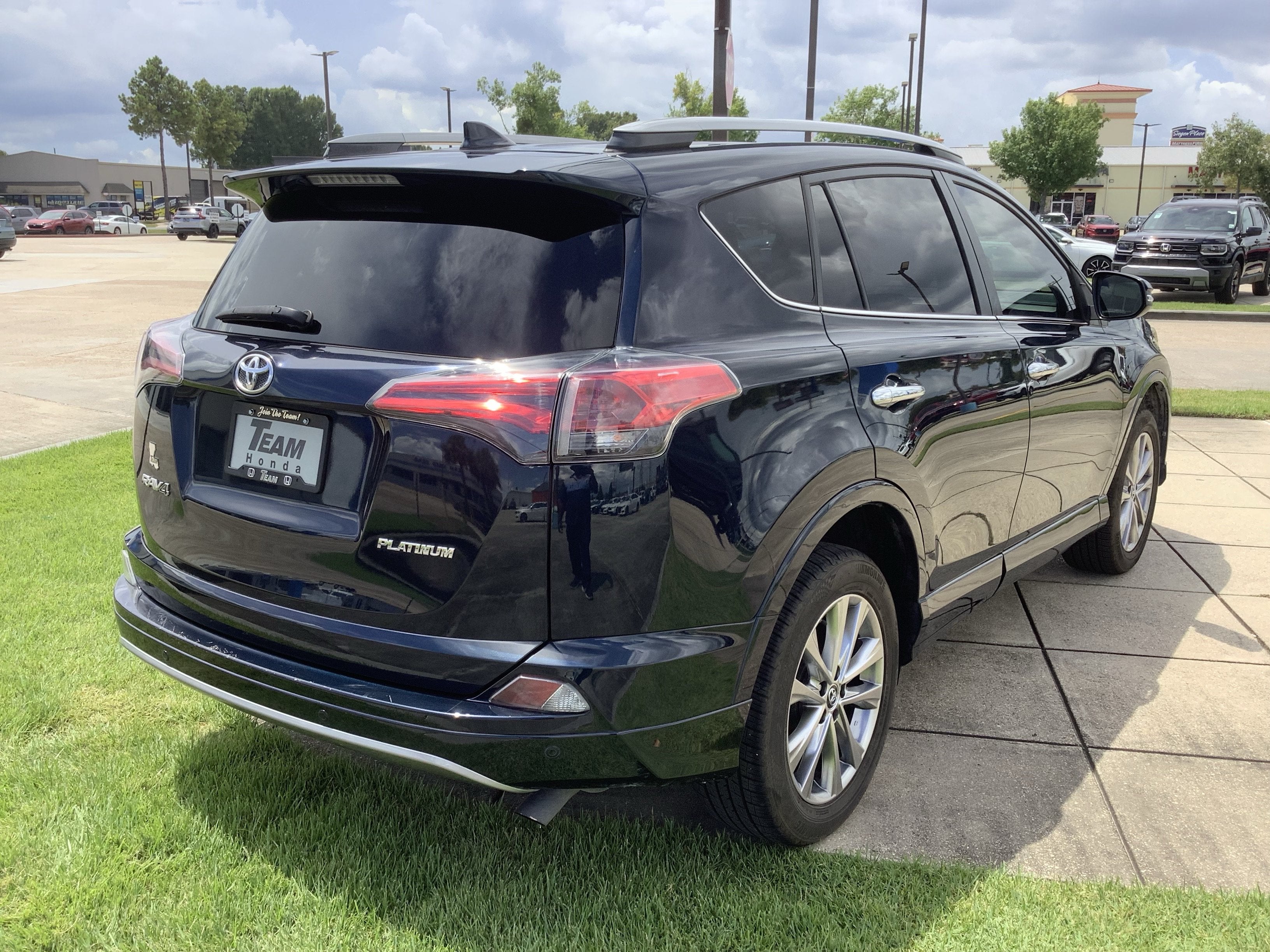 2017 Toyota RAV4 Platinum