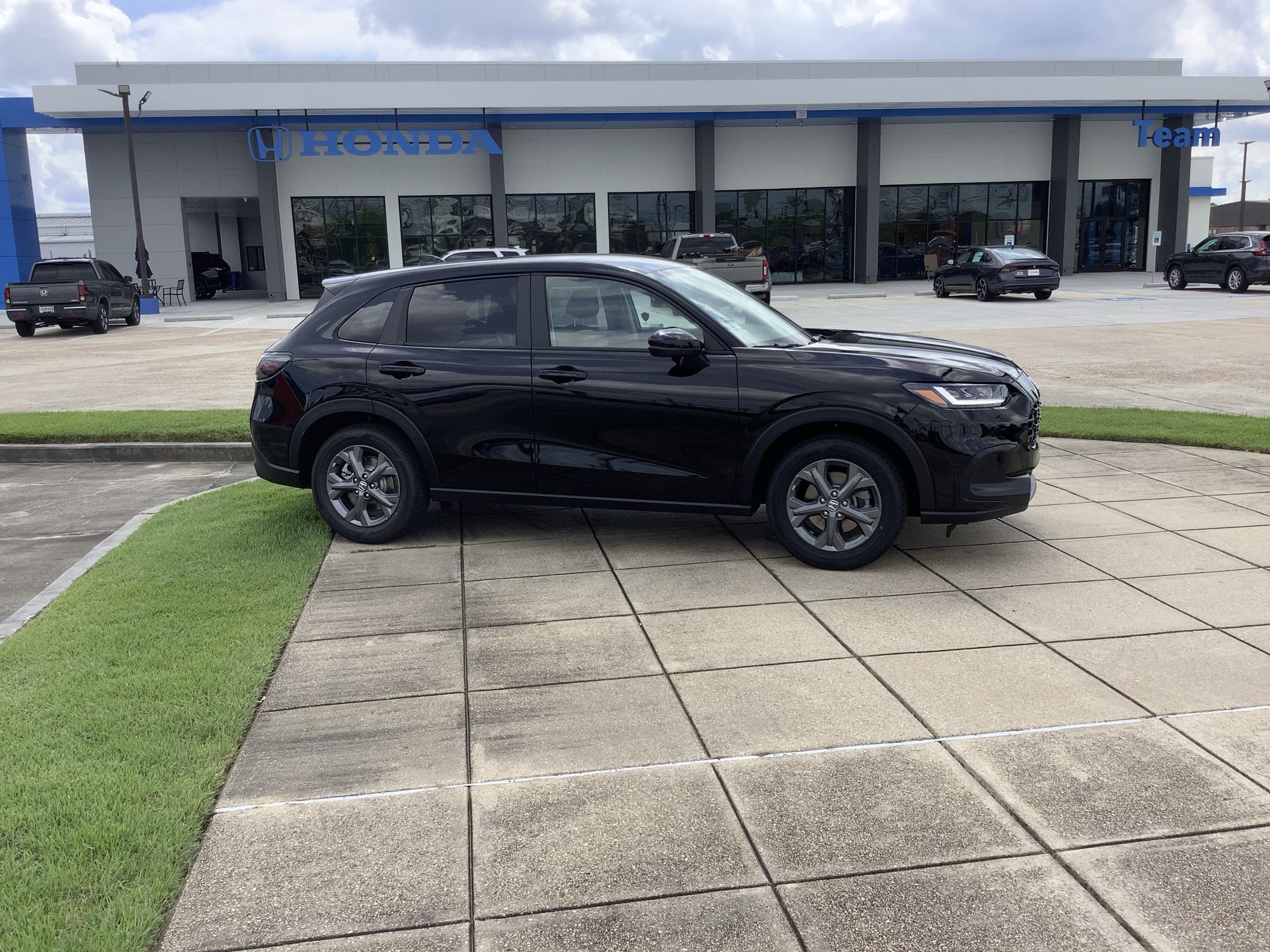 2027 Honda HR-V LX