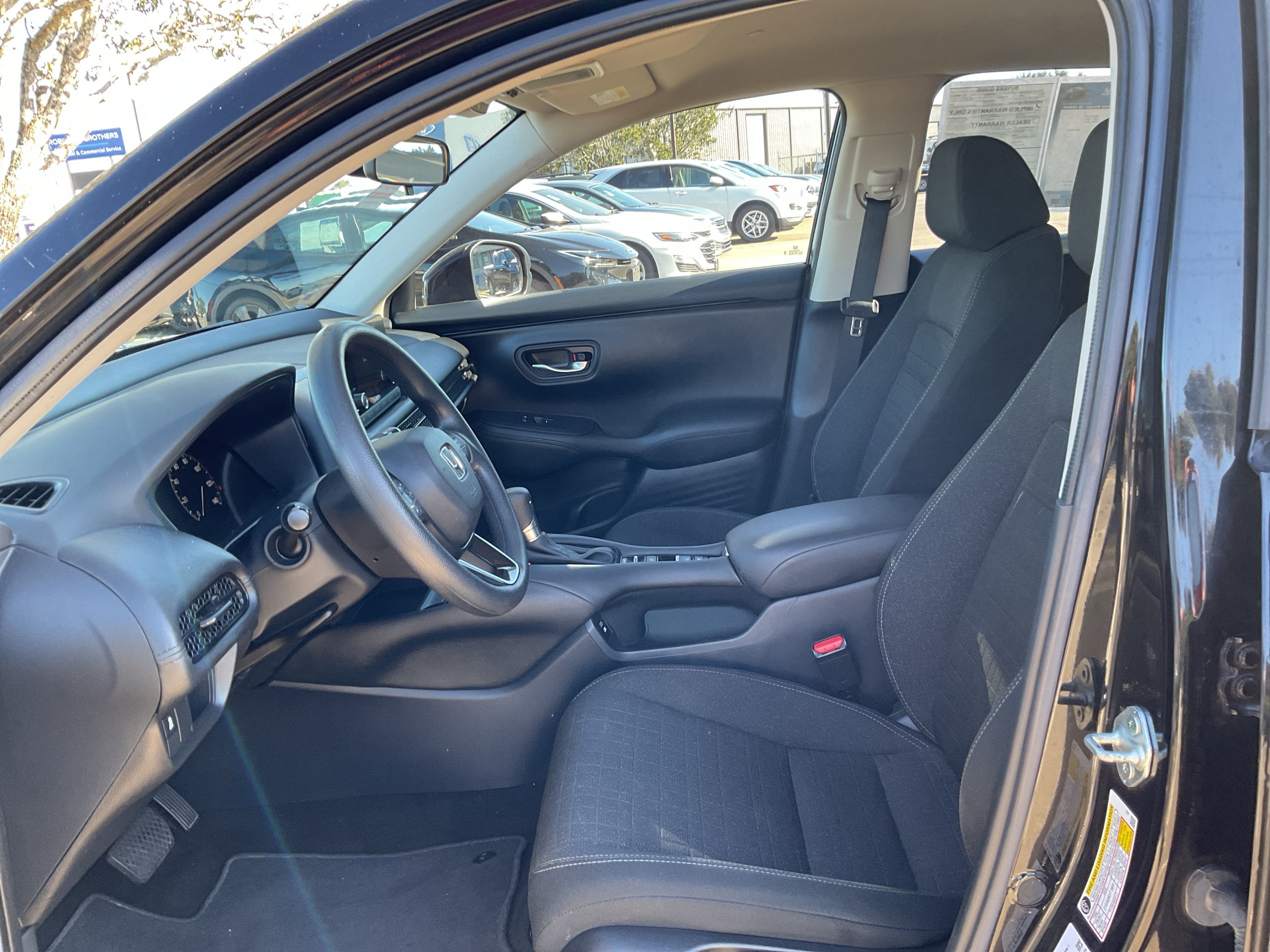 2025 Honda HR-V LX