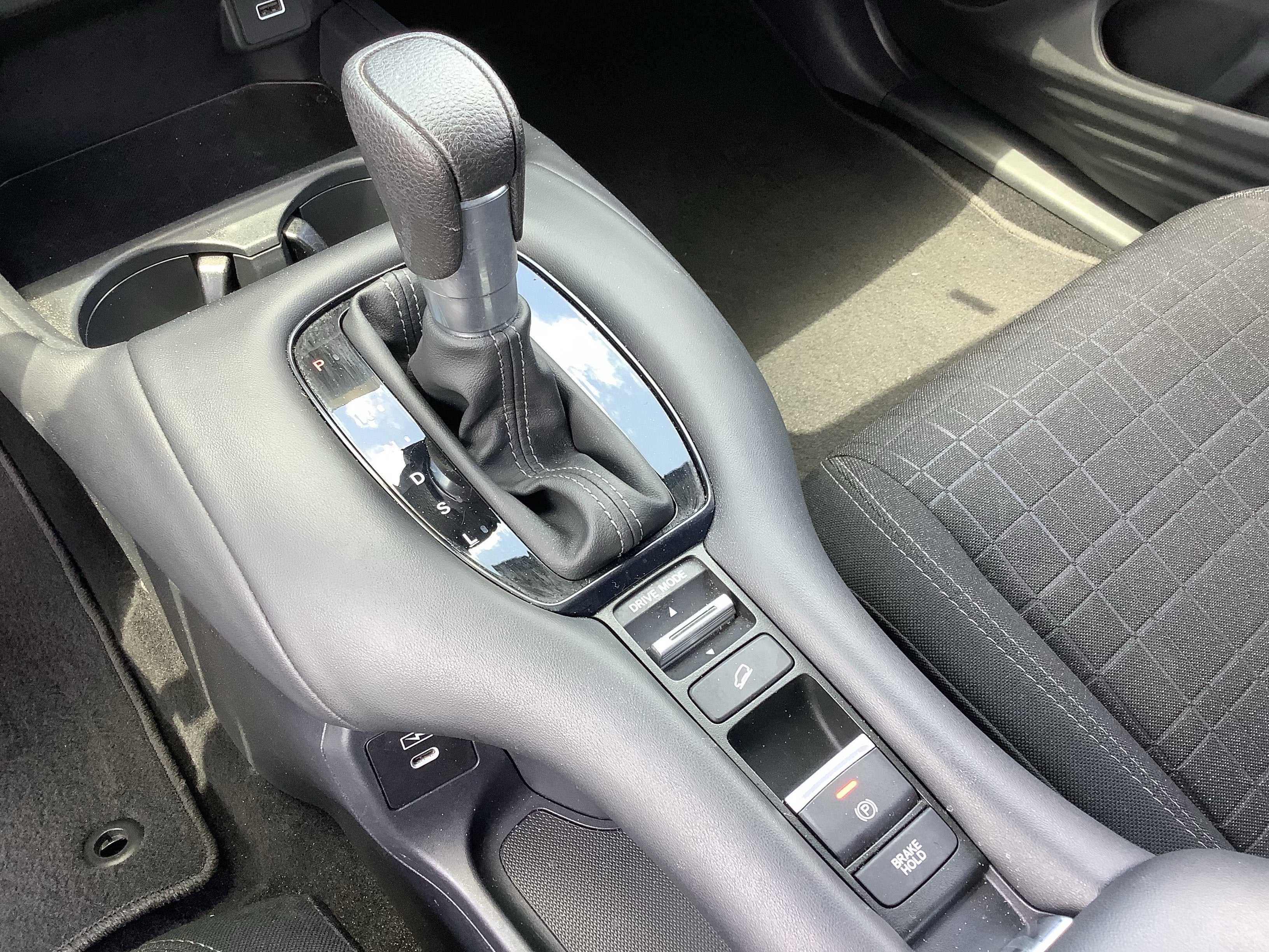 2025 Honda HR-V LX