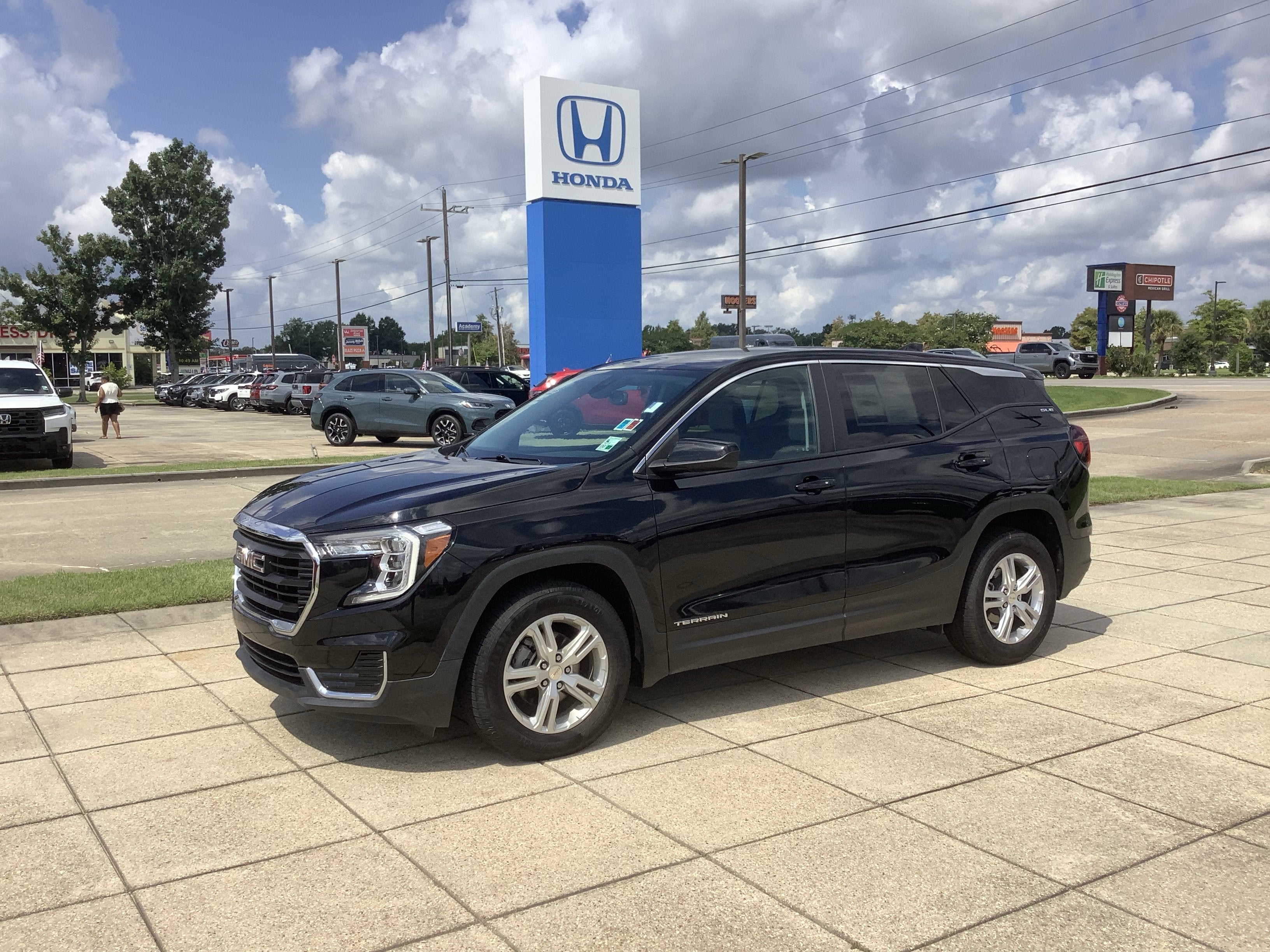 2022 GMC Terrain SLE
