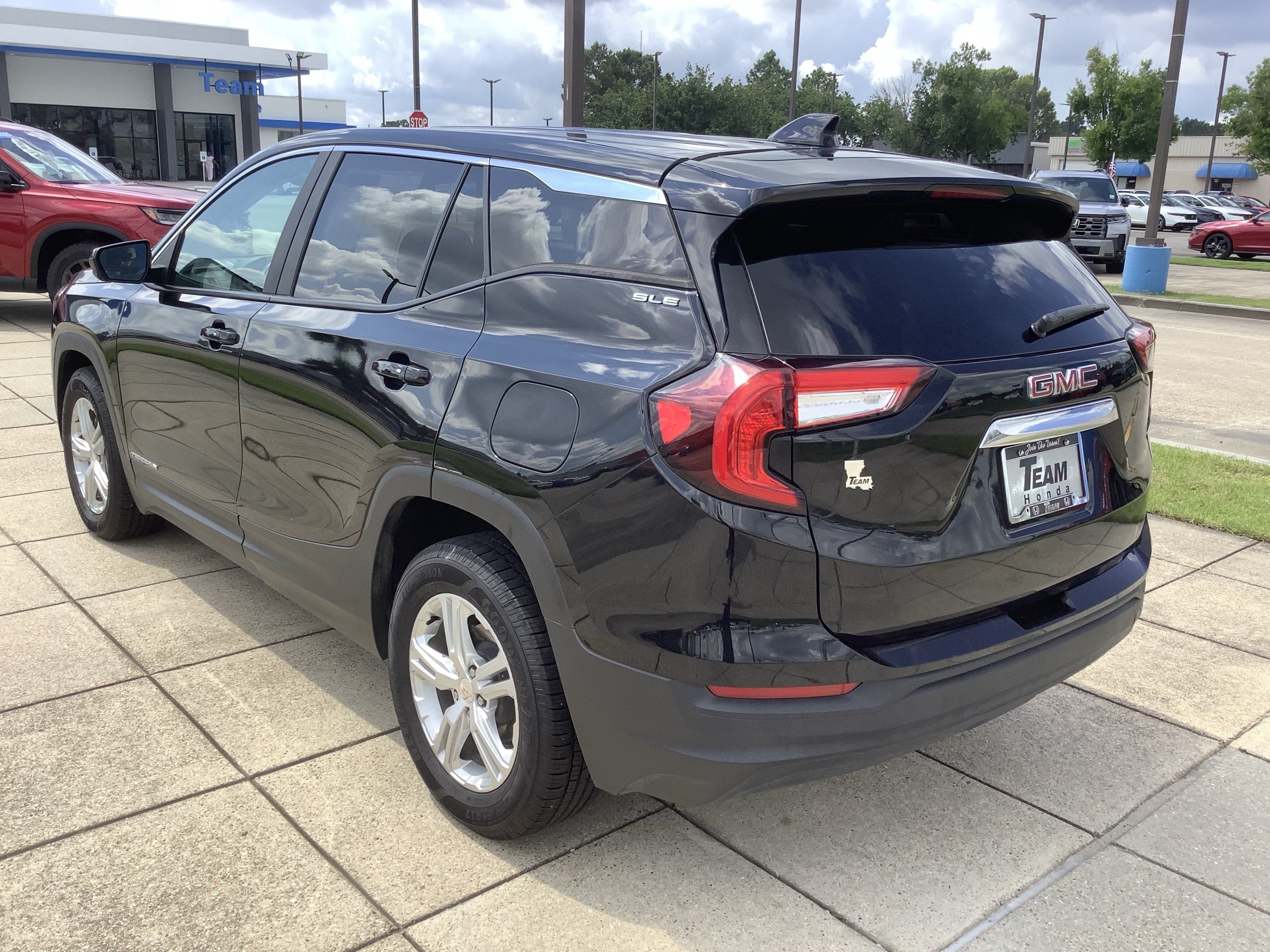 2022 GMC Terrain SLE