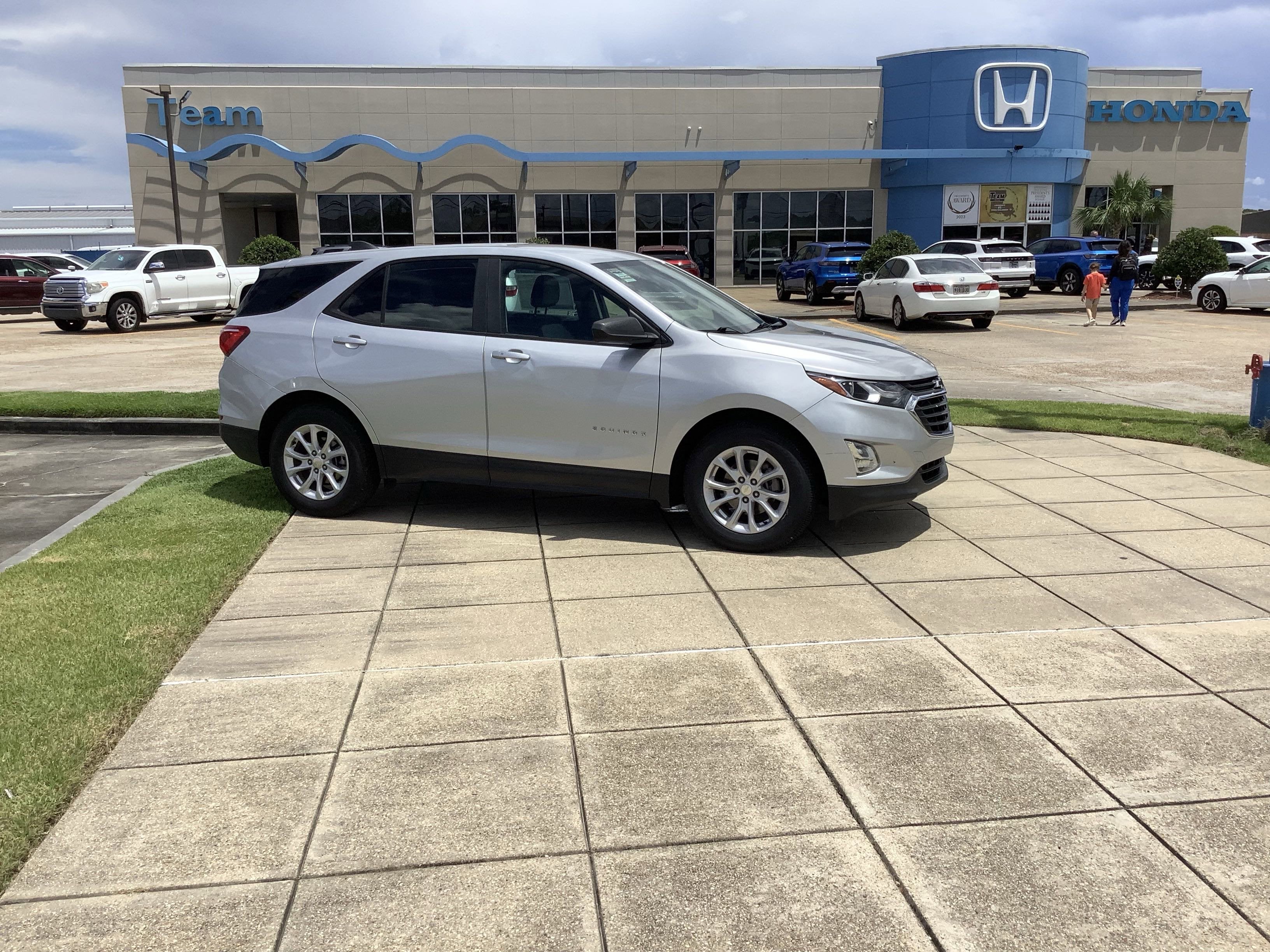2020 Chevrolet Equinox LS