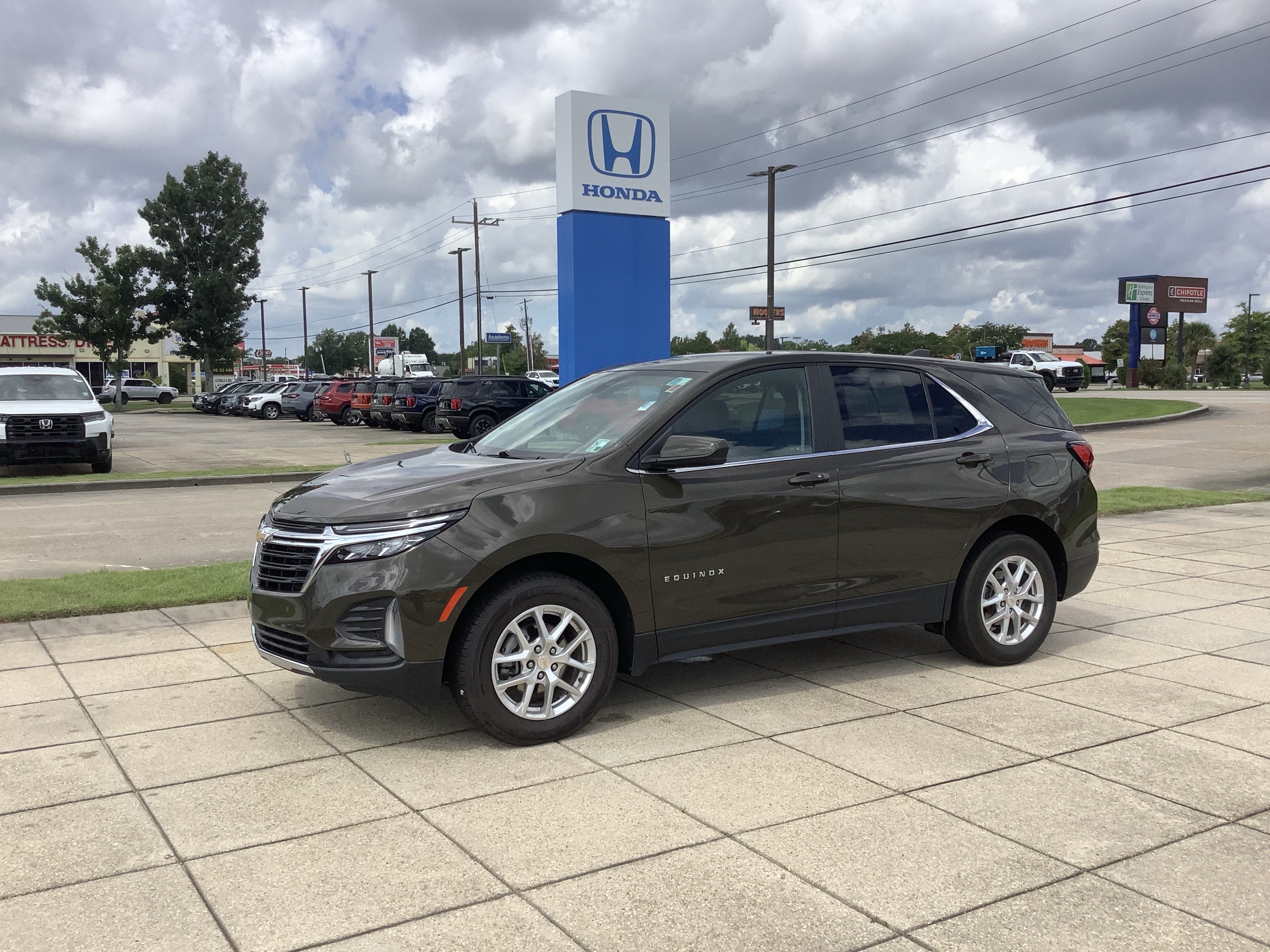 2024 Chevrolet Equinox LT