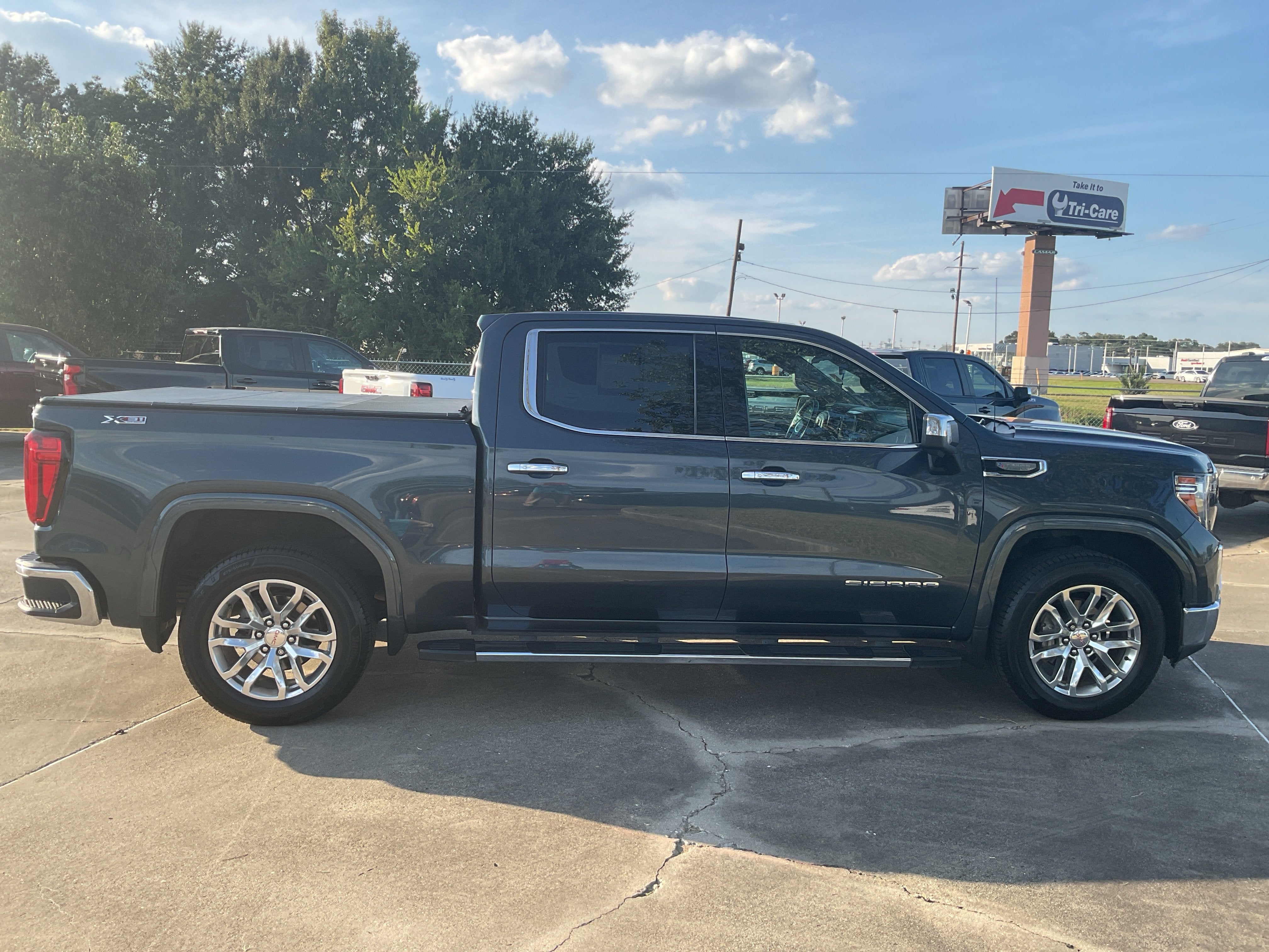 2020 GMC Sierra 1500 SLT