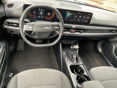 2025 Kia K4 LX