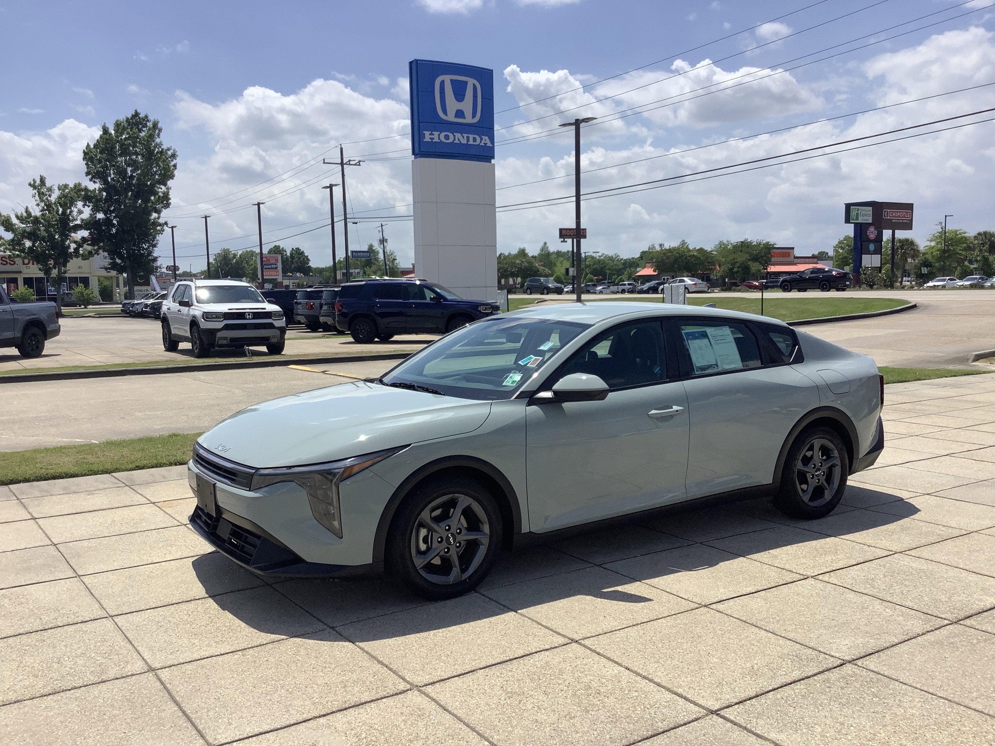2025 Kia K4 LXS