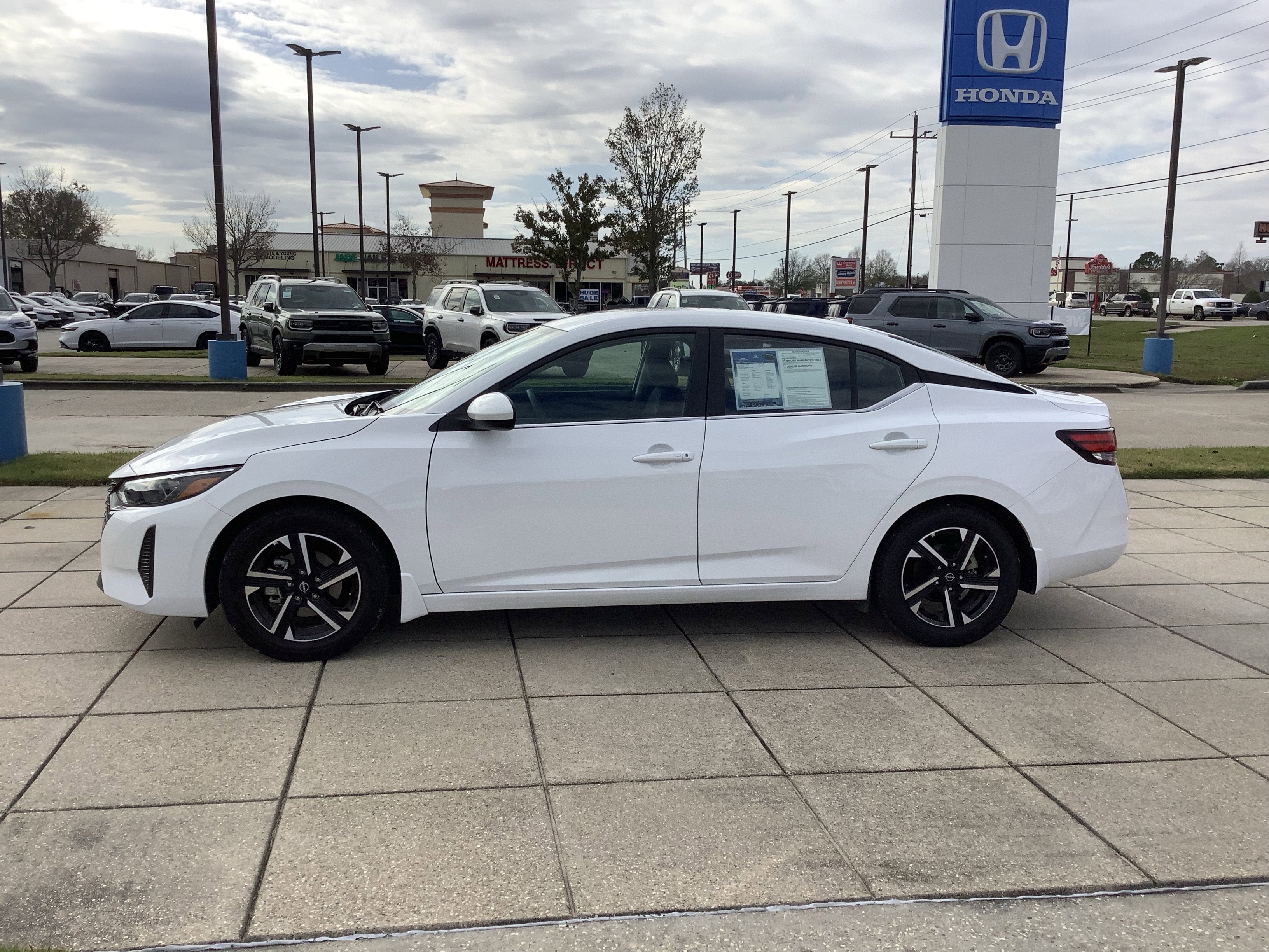2025 Nissan Sentra SV