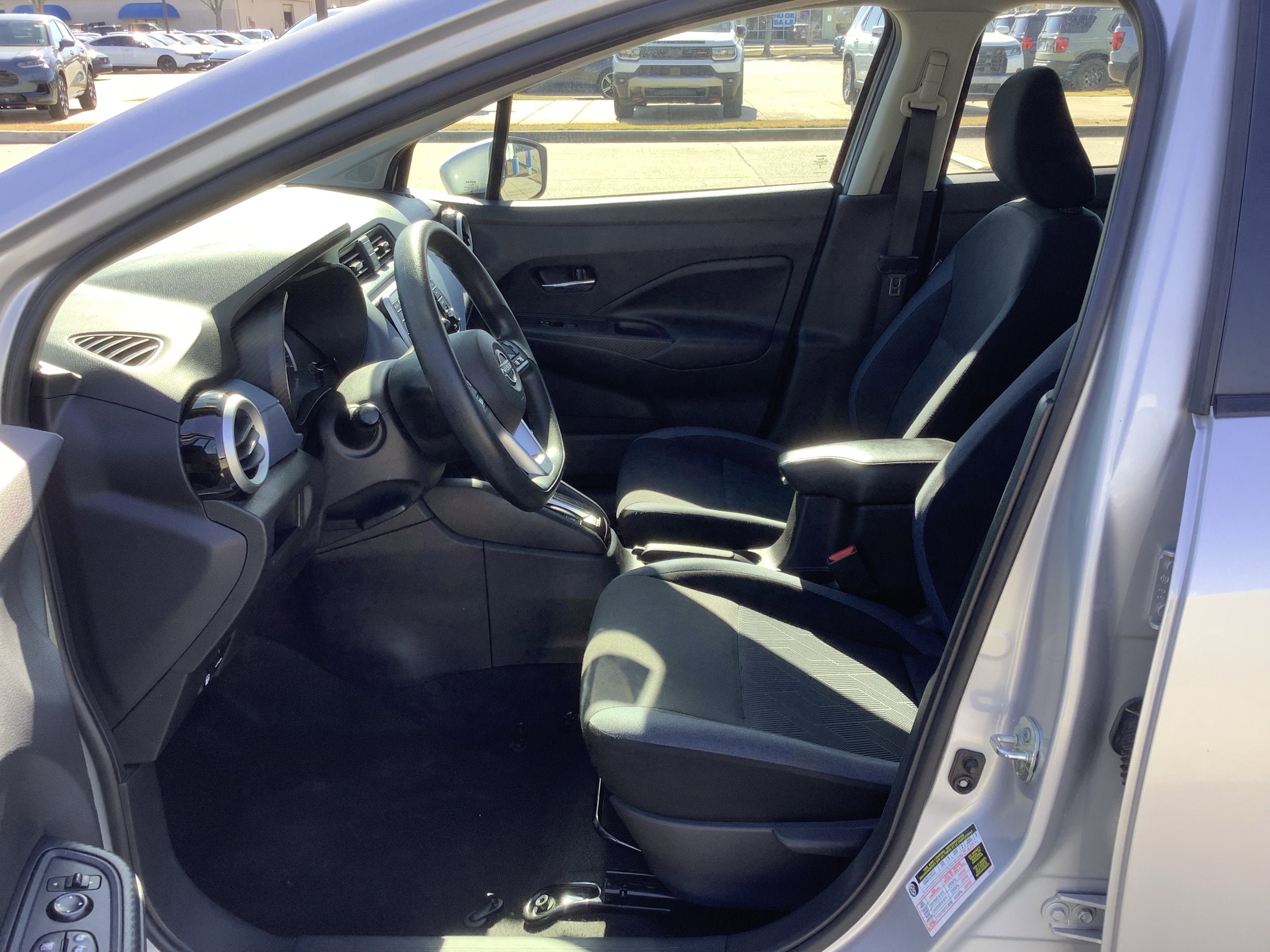 2023 Nissan Versa SV