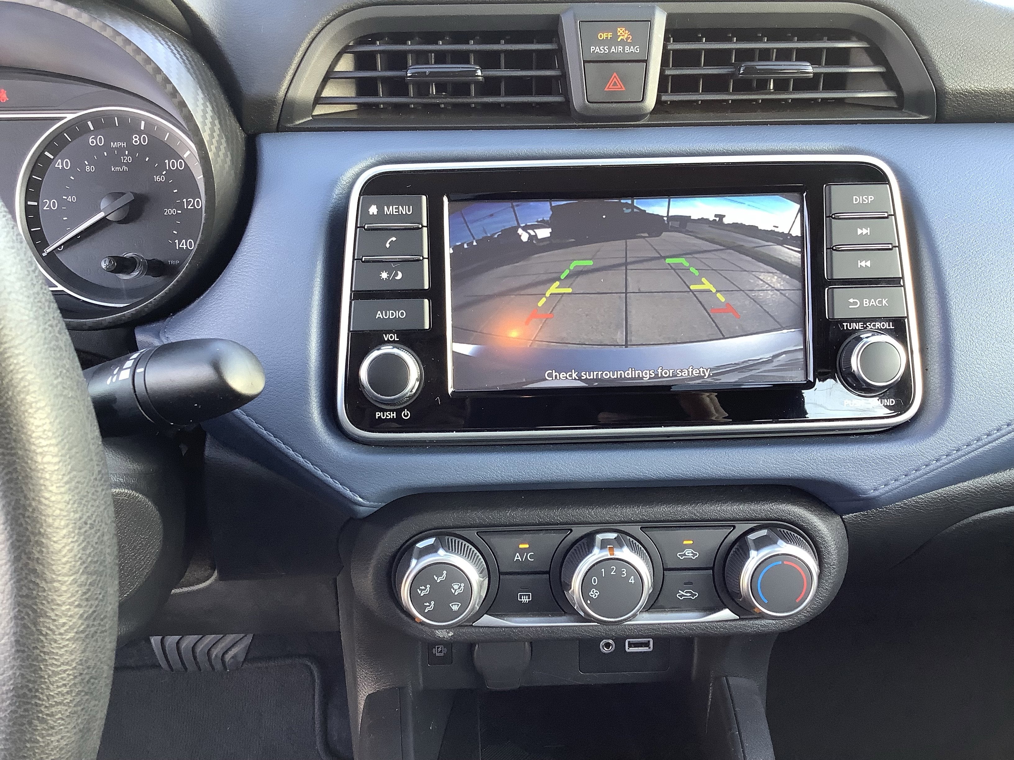 2025 Nissan Versa SV