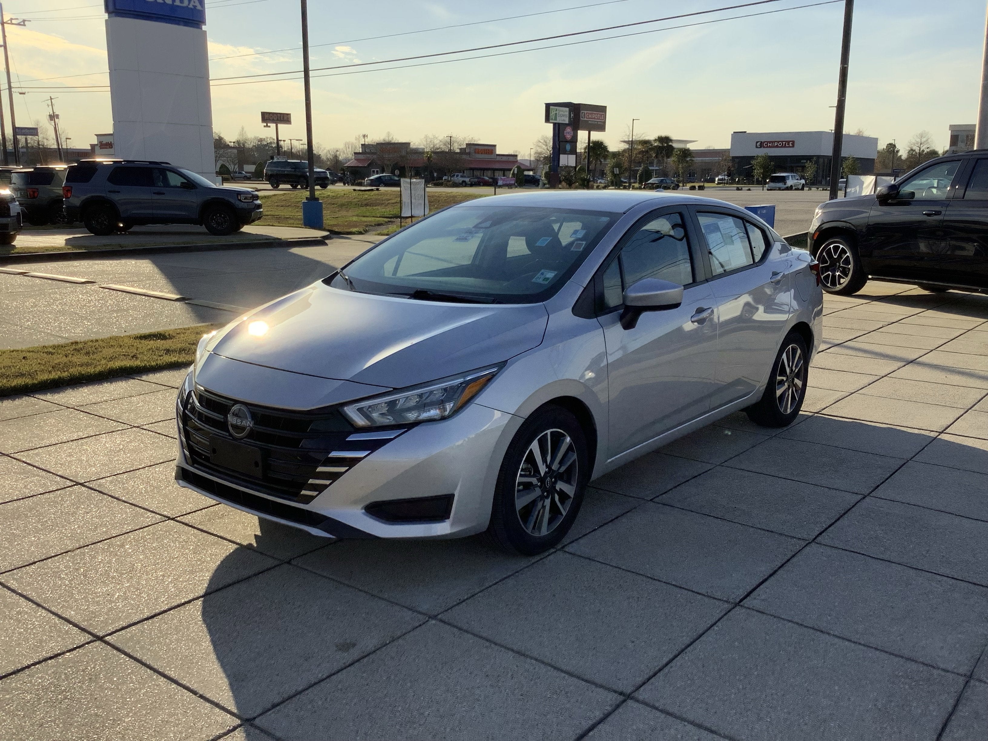 2025 Nissan Versa SV