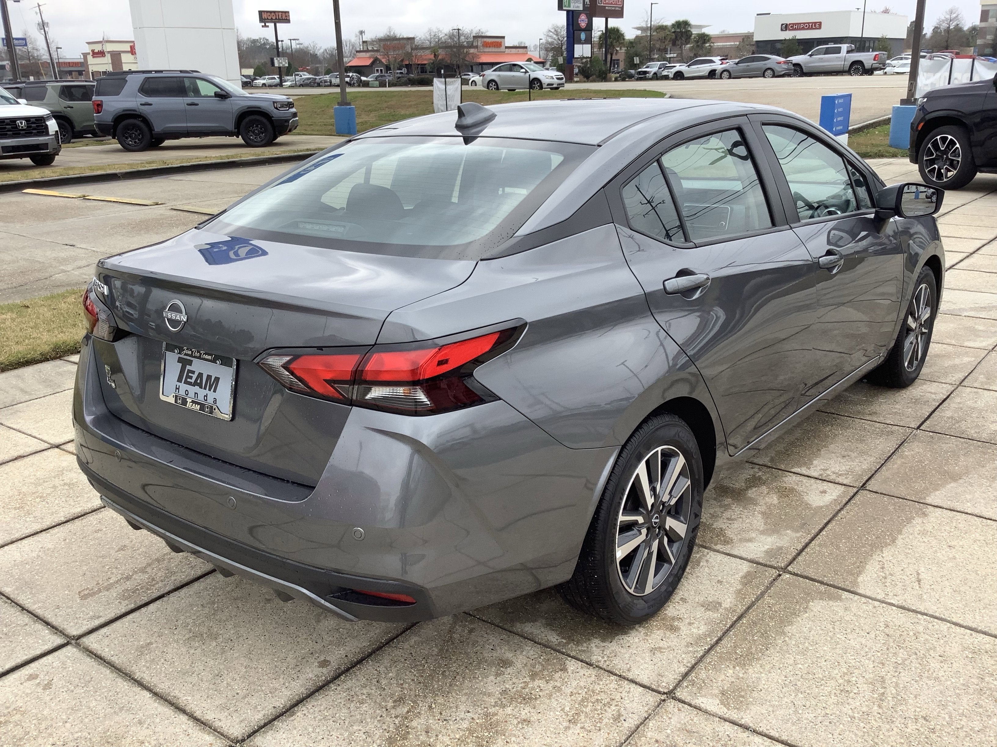 2025 Nissan Versa SV