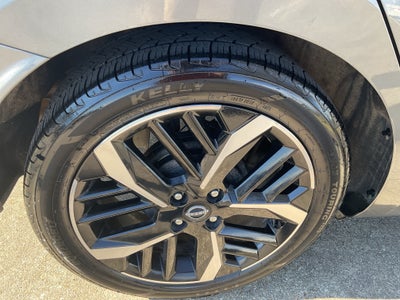 2024 Nissan Versa SR