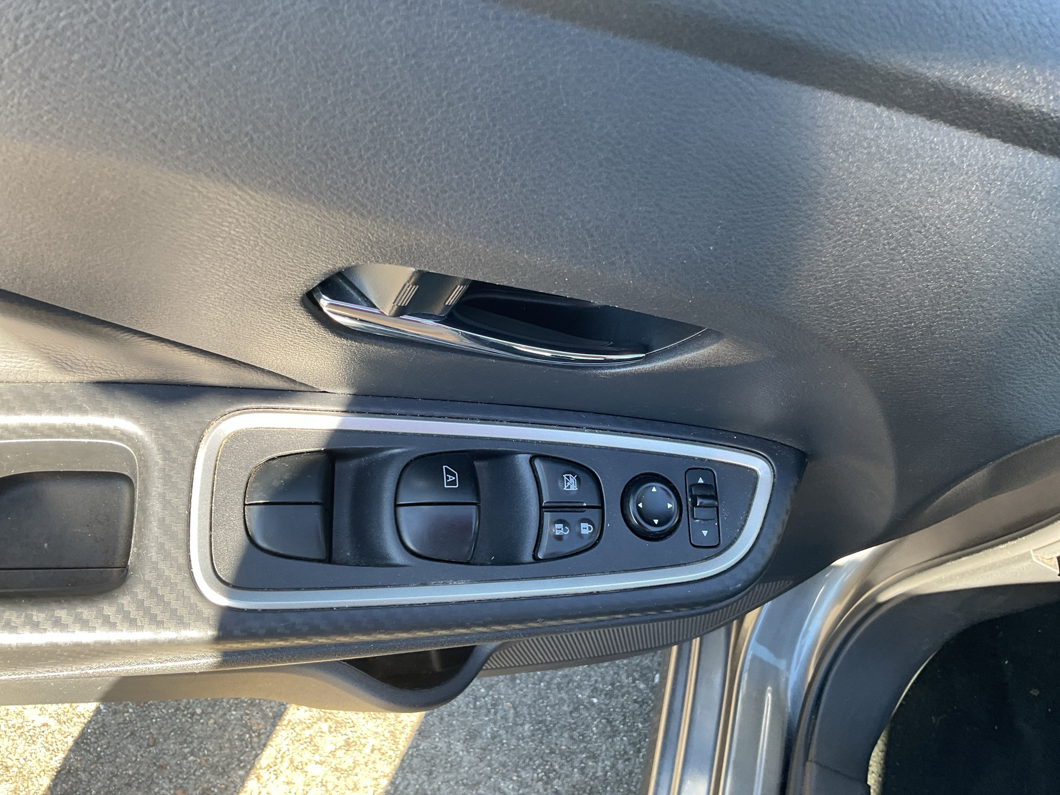2024 Nissan Versa SR
