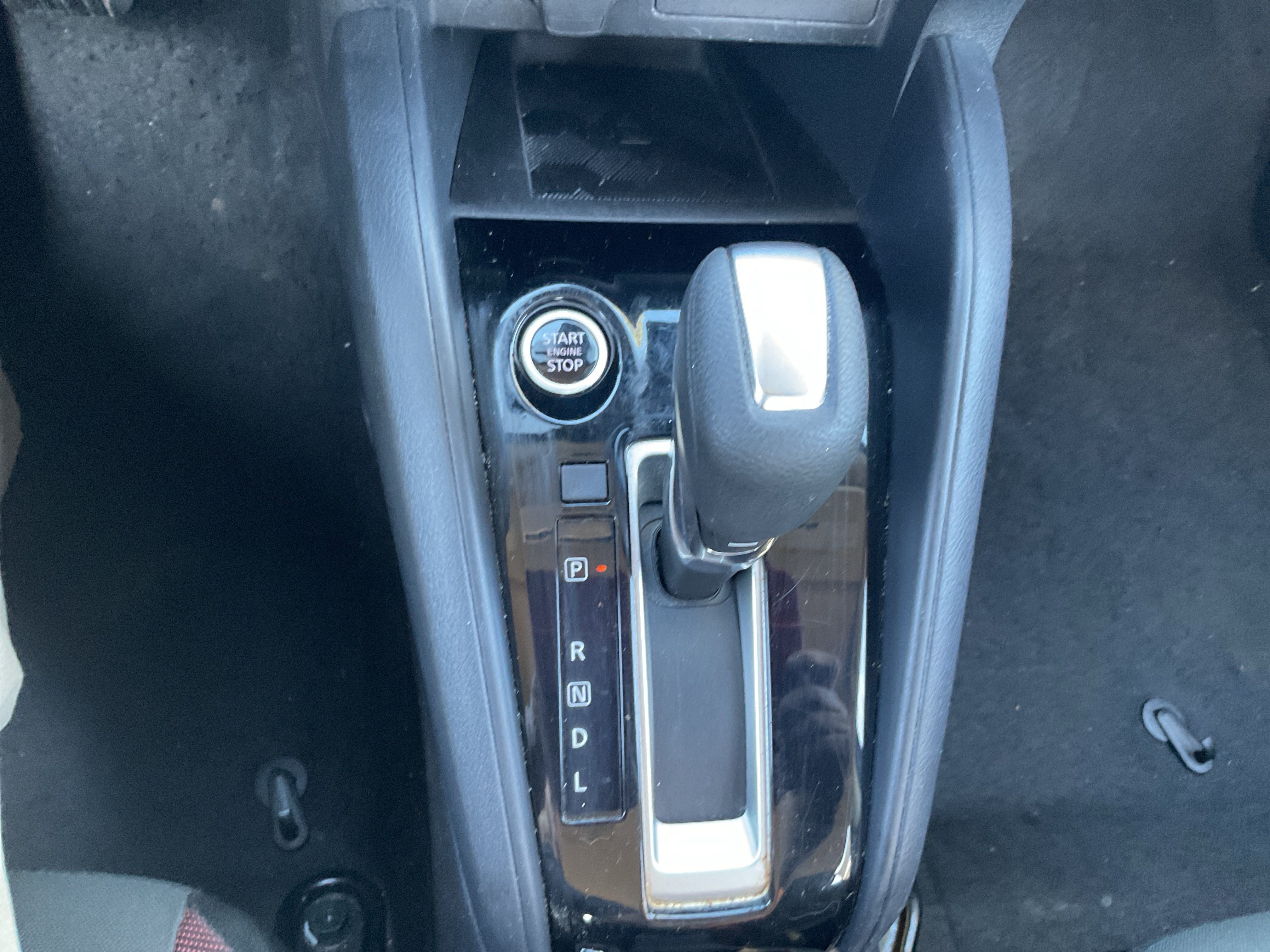 2024 Nissan Versa SR