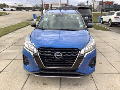 2023 Nissan Kicks SR