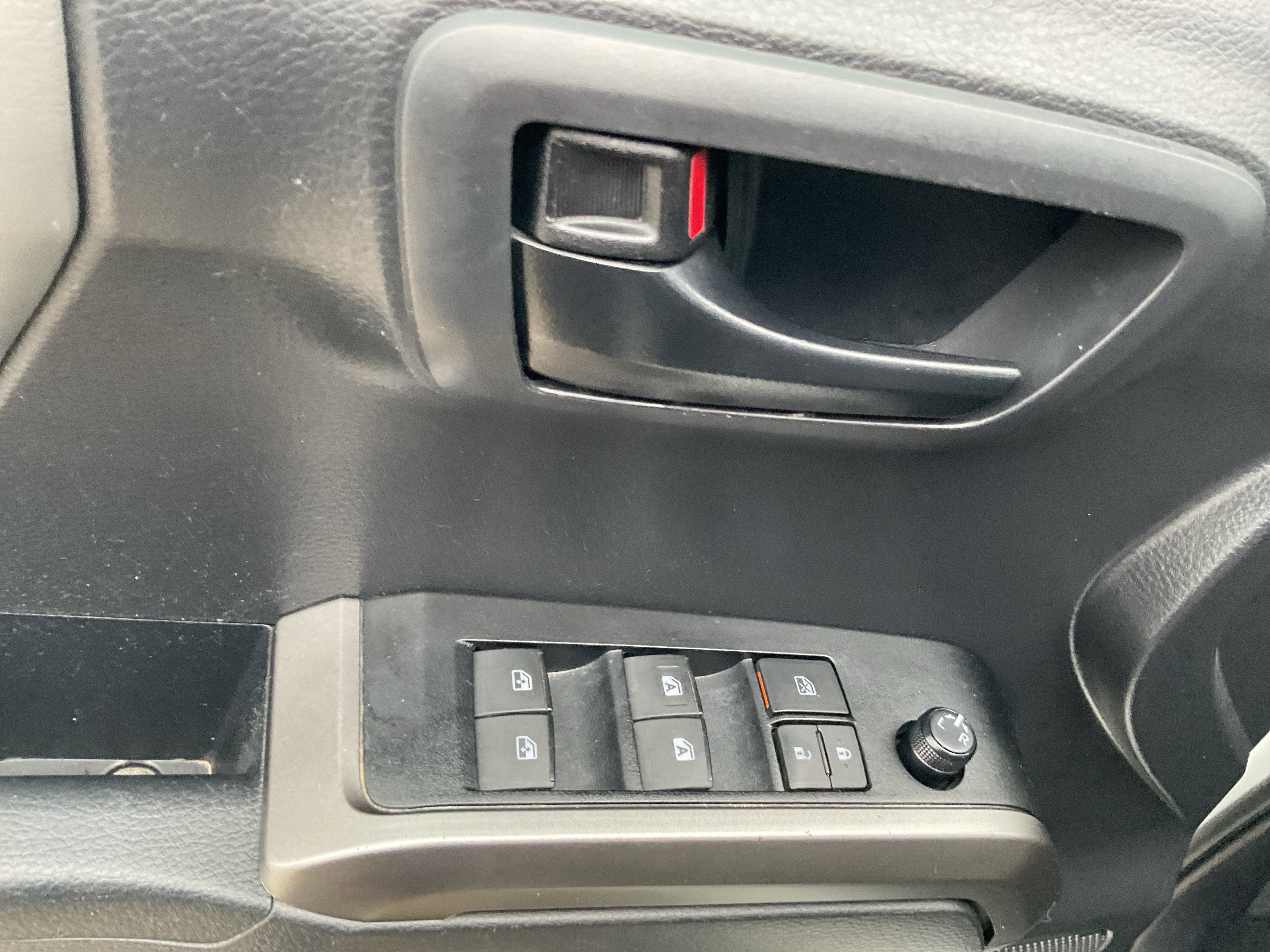 2023 Toyota Tacoma 2WD SR5