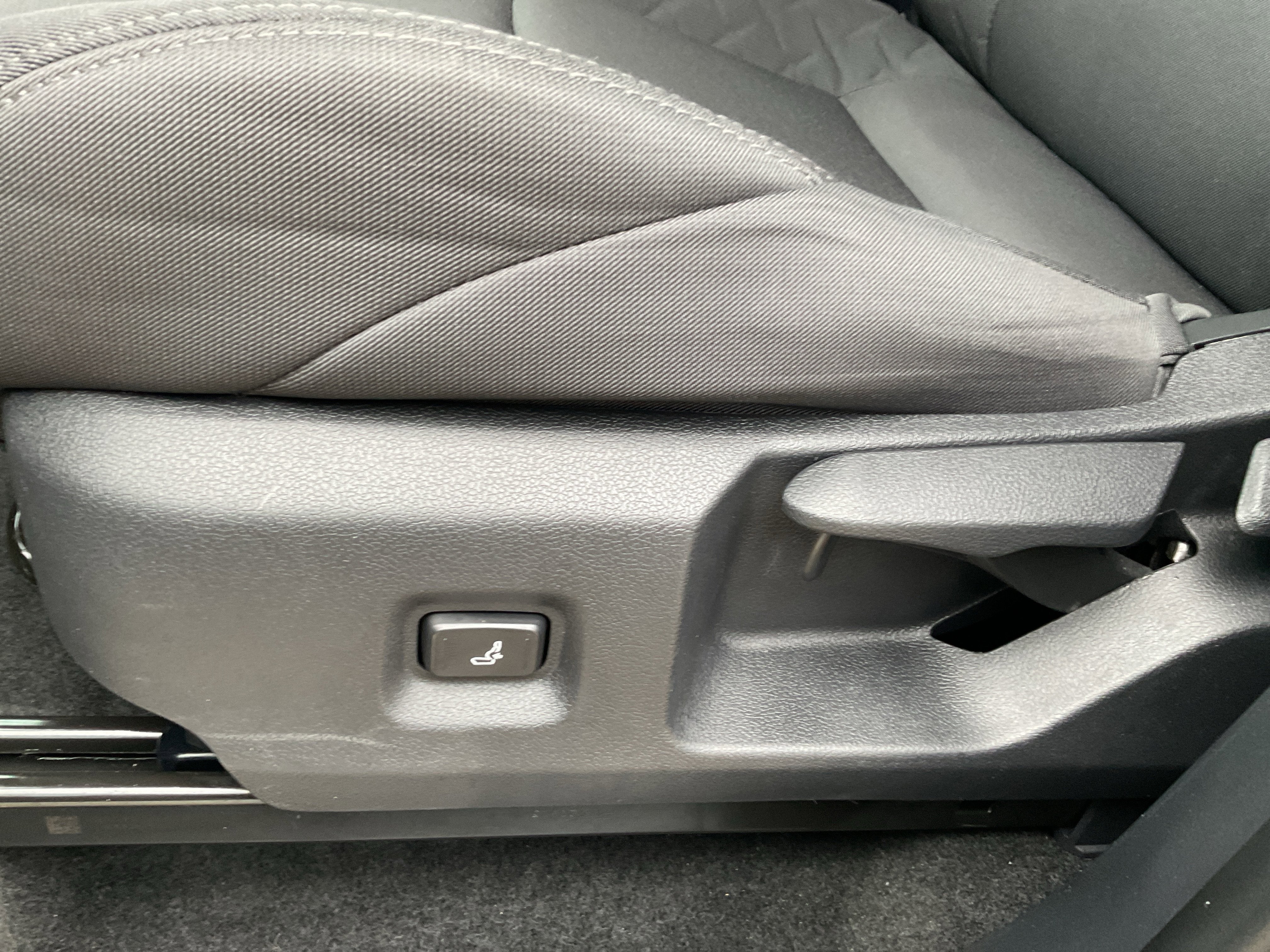 2025 Toyota Tacoma 2WD SR5
