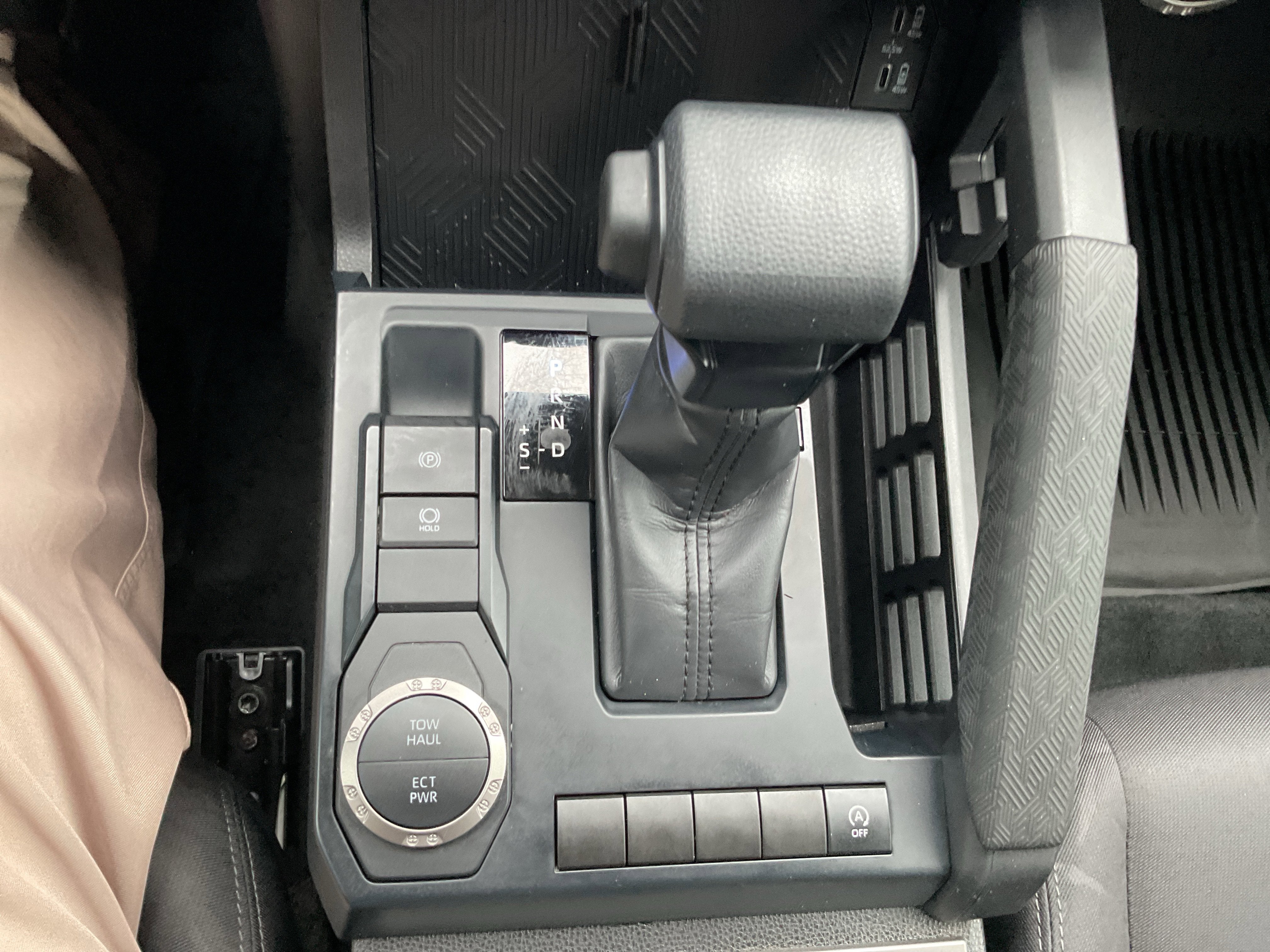 2025 Toyota Tacoma 2WD SR5