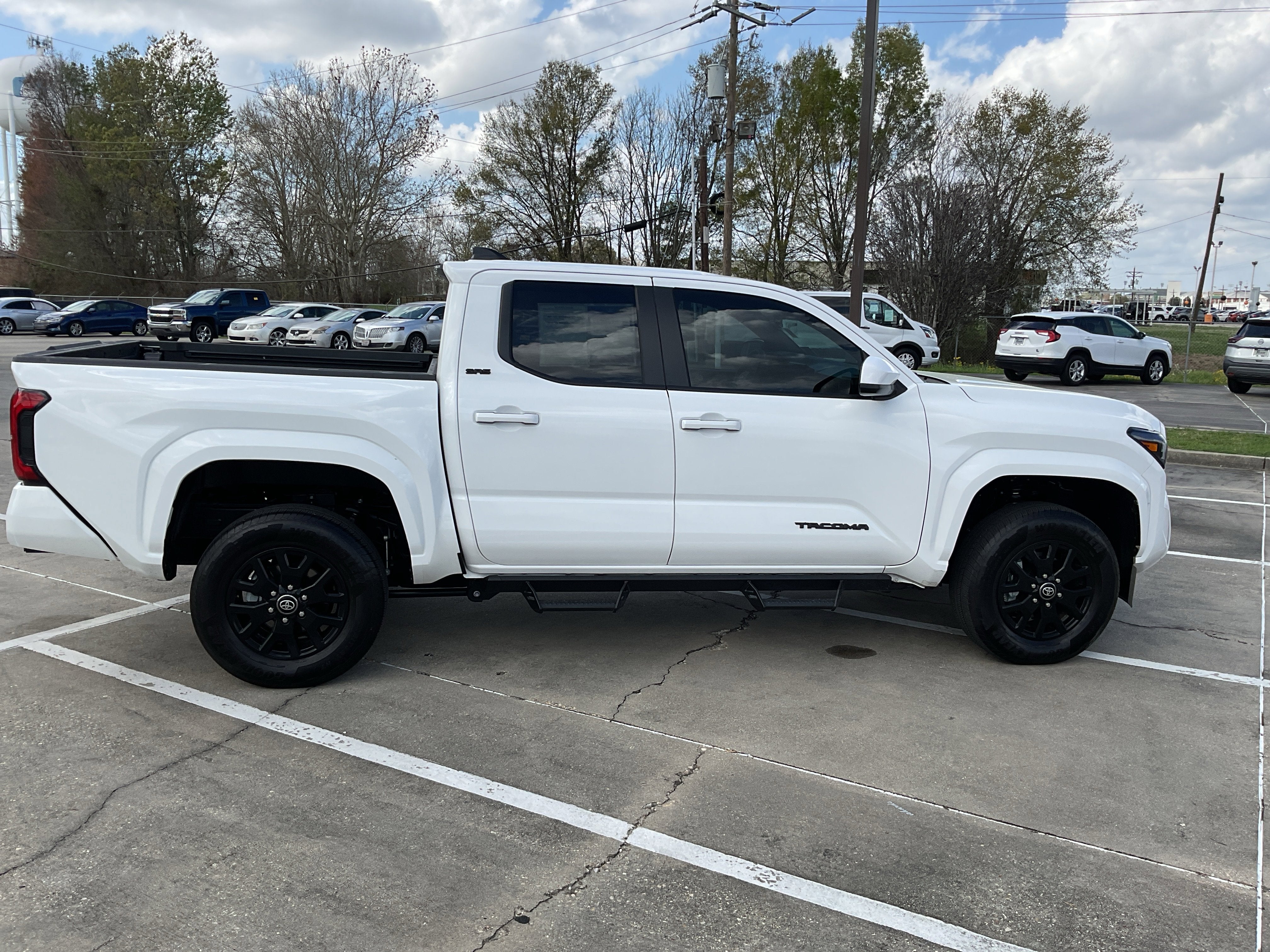 2025 Toyota Tacoma 2WD SR5