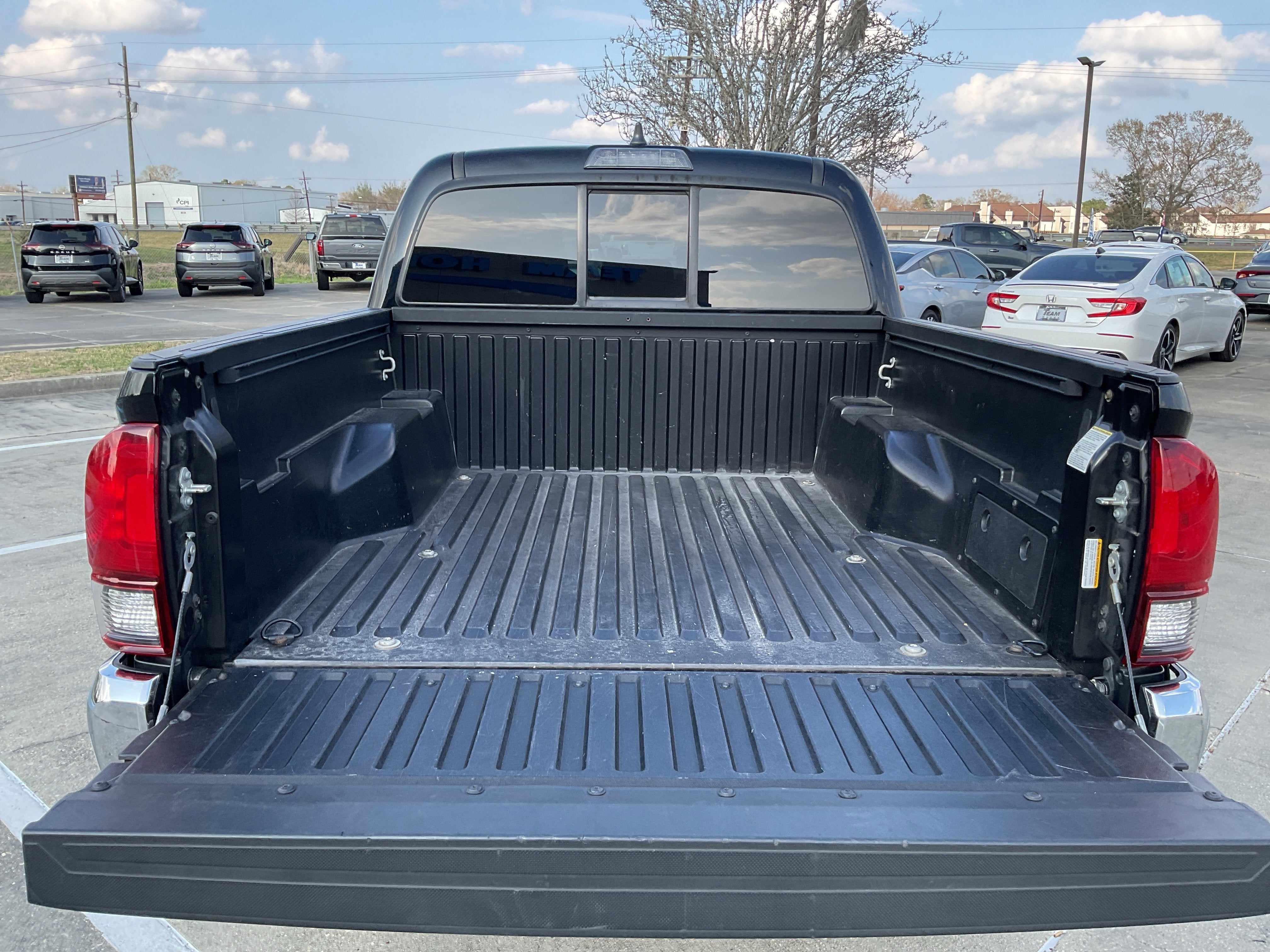 2022 Toyota Tacoma 2WD SR5