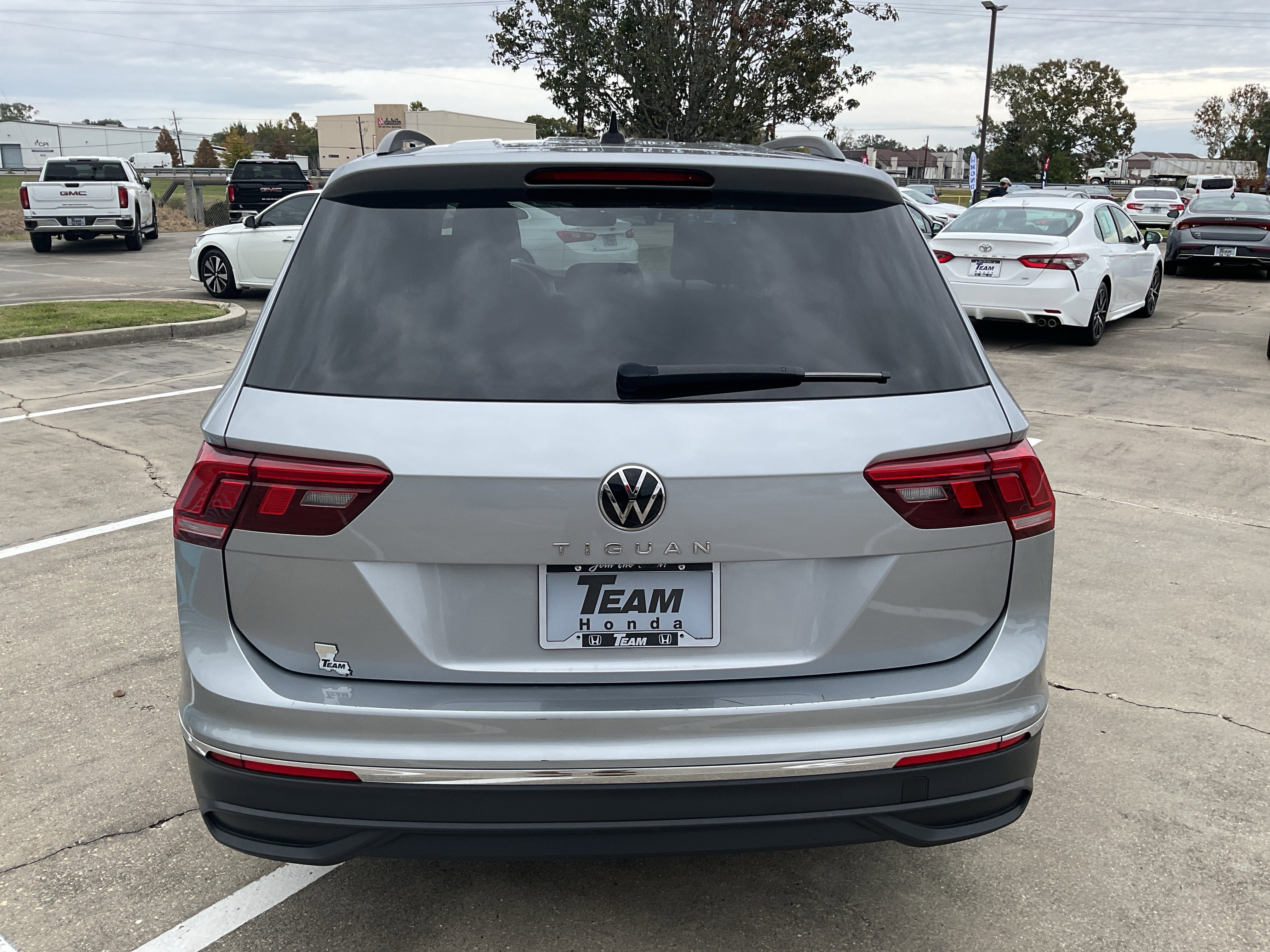 2024 Volkswagen Tiguan S