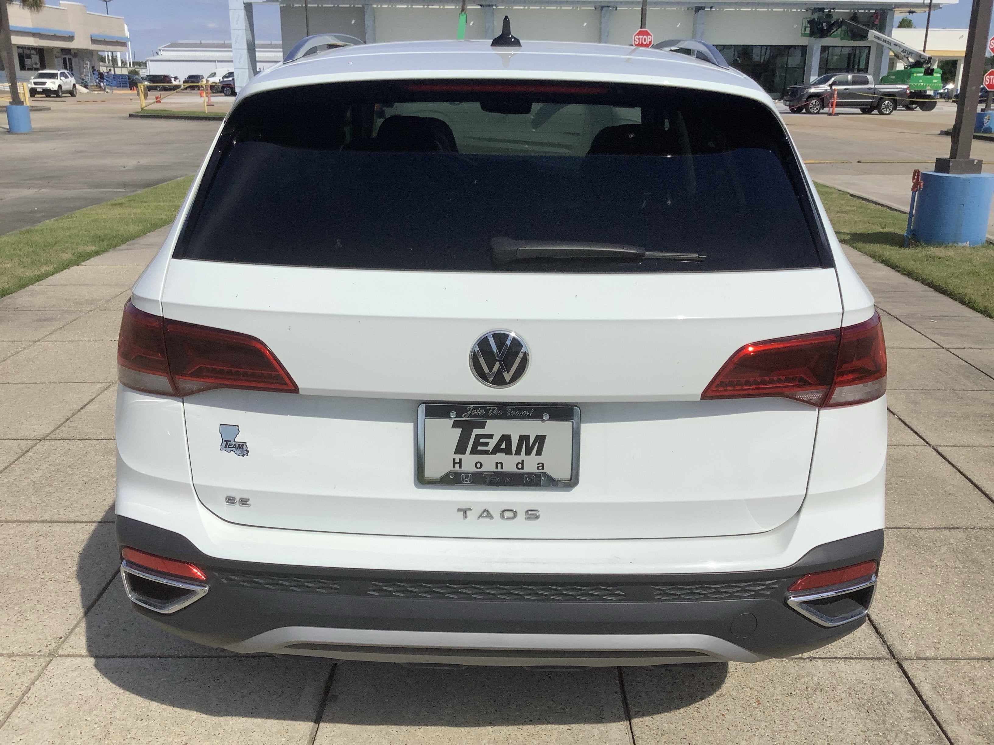 2024 Volkswagen Taos SE