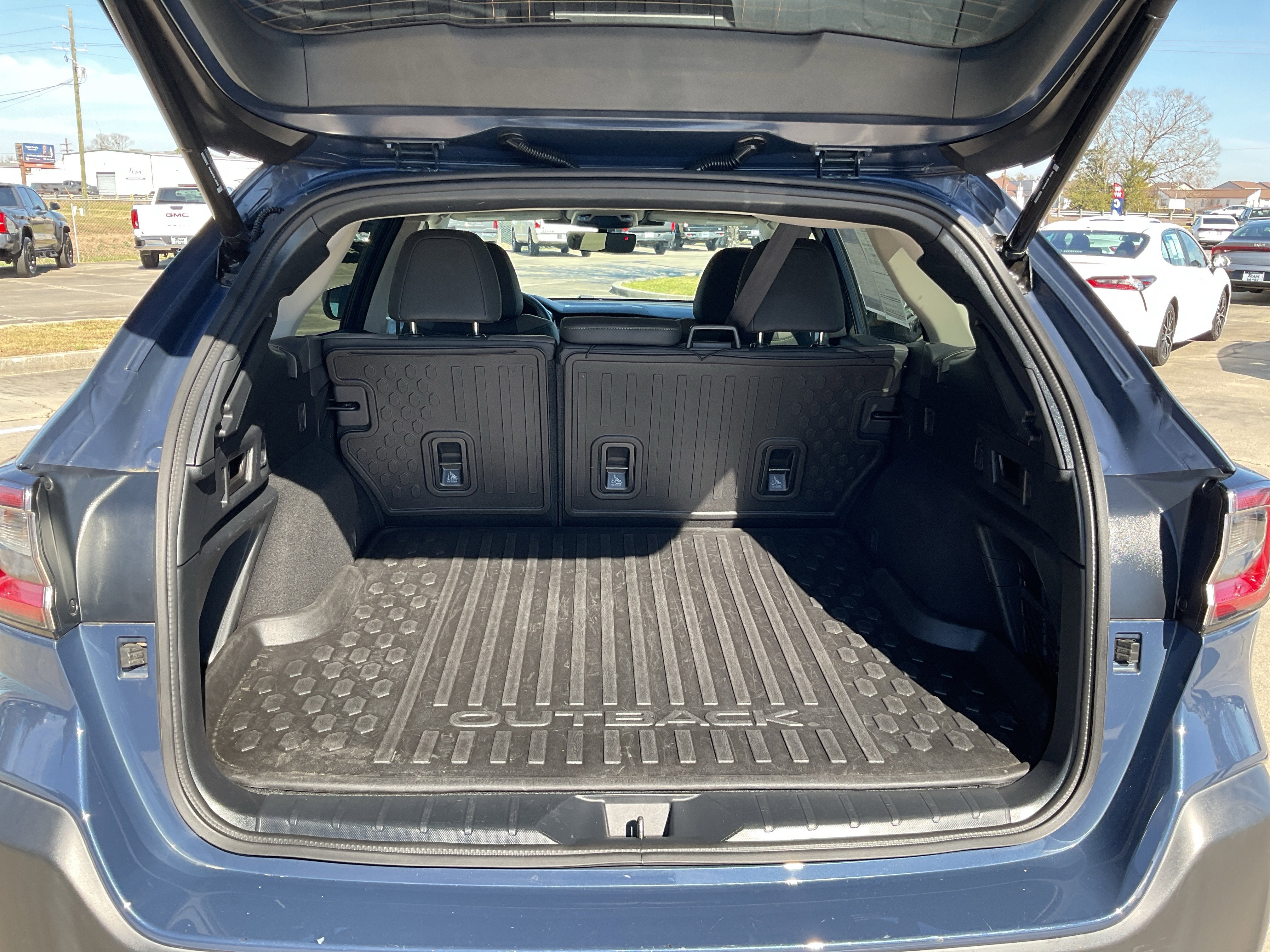 2023 Subaru Outback Onyx Edition