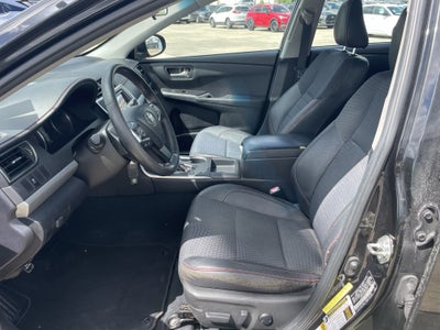 2015 Toyota Camry SE