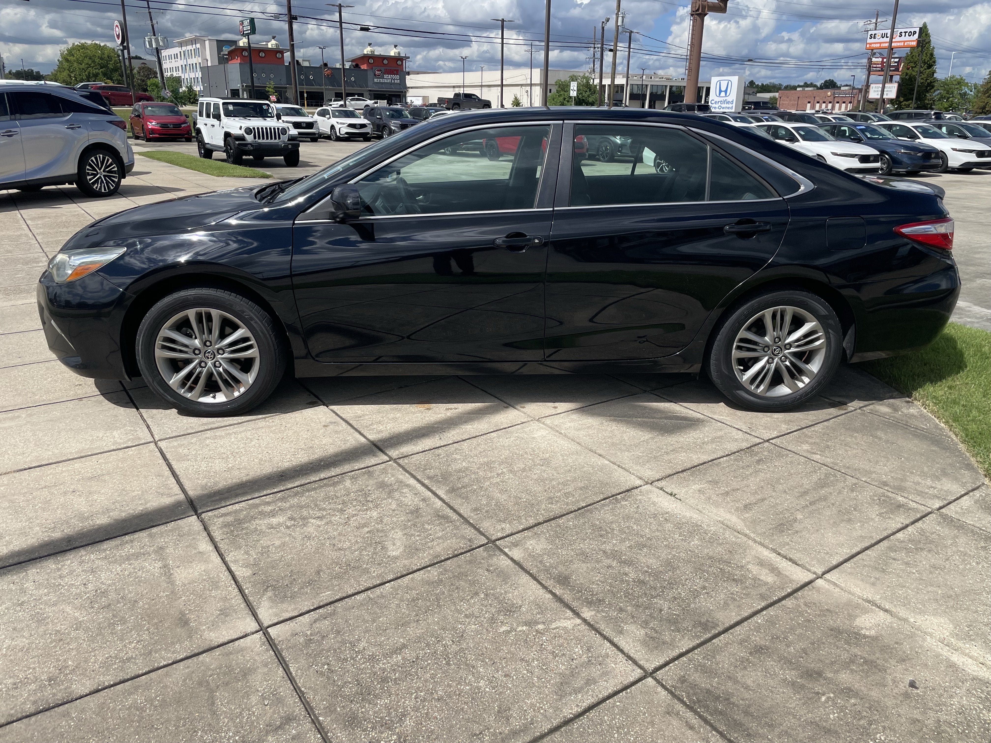 2015 Toyota Camry SE