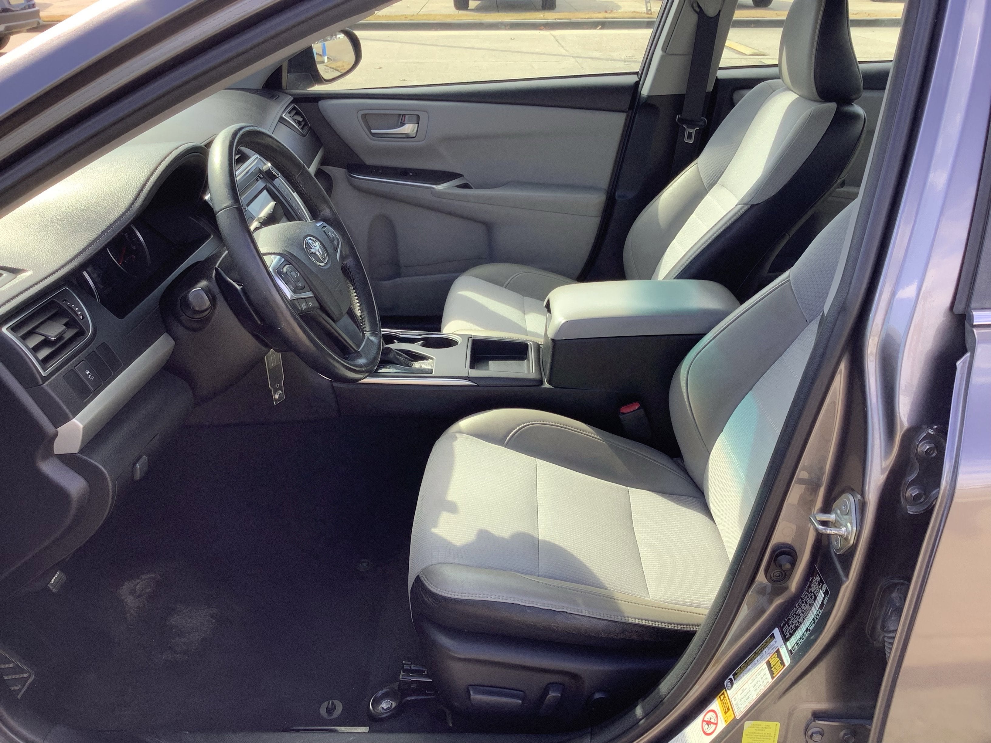 2017 Toyota Camry SE