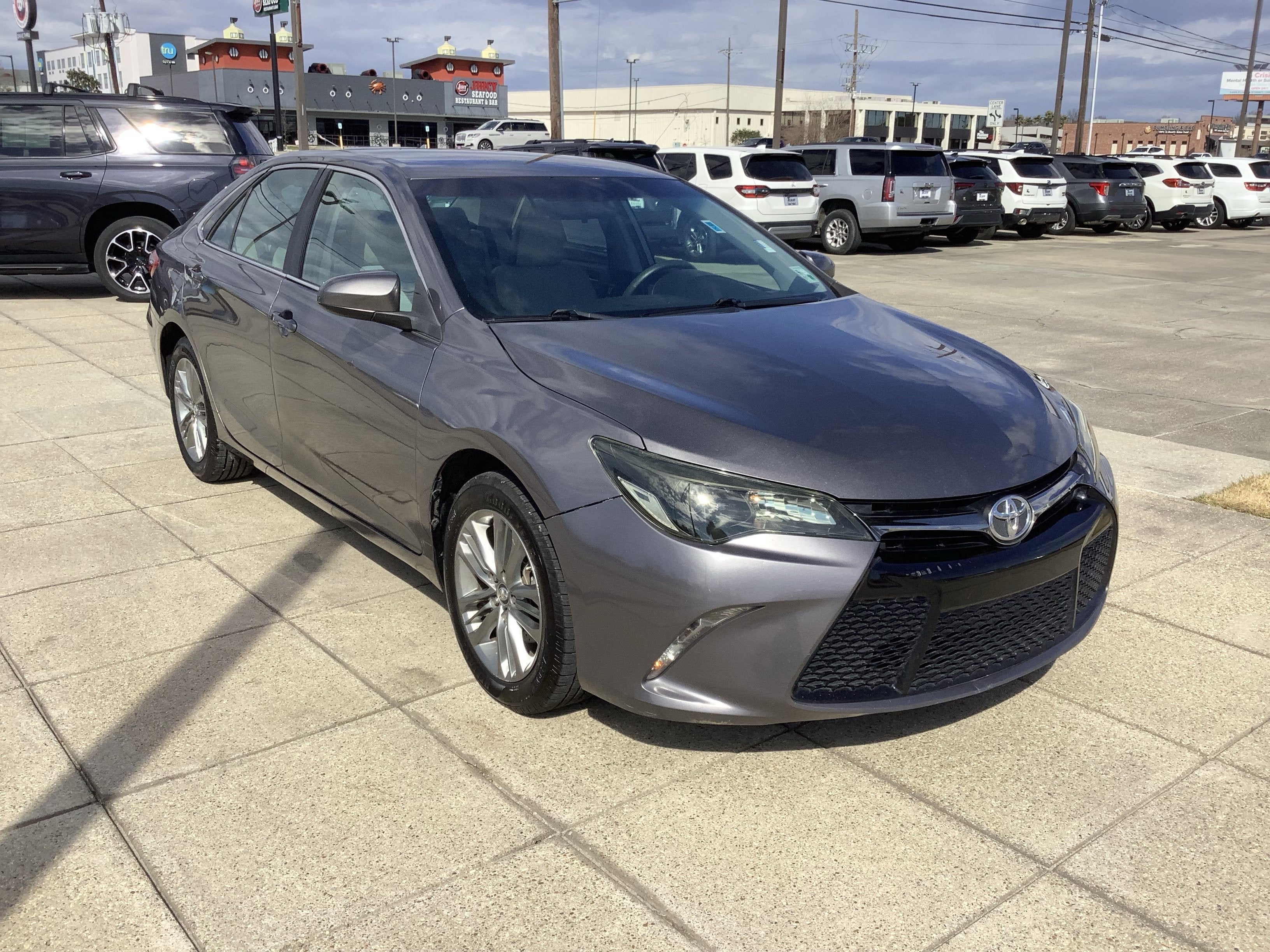 2017 Toyota Camry SE
