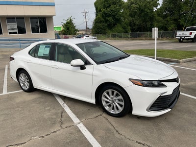 2022 Toyota Camry LE
