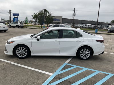 2022 Toyota Camry LE